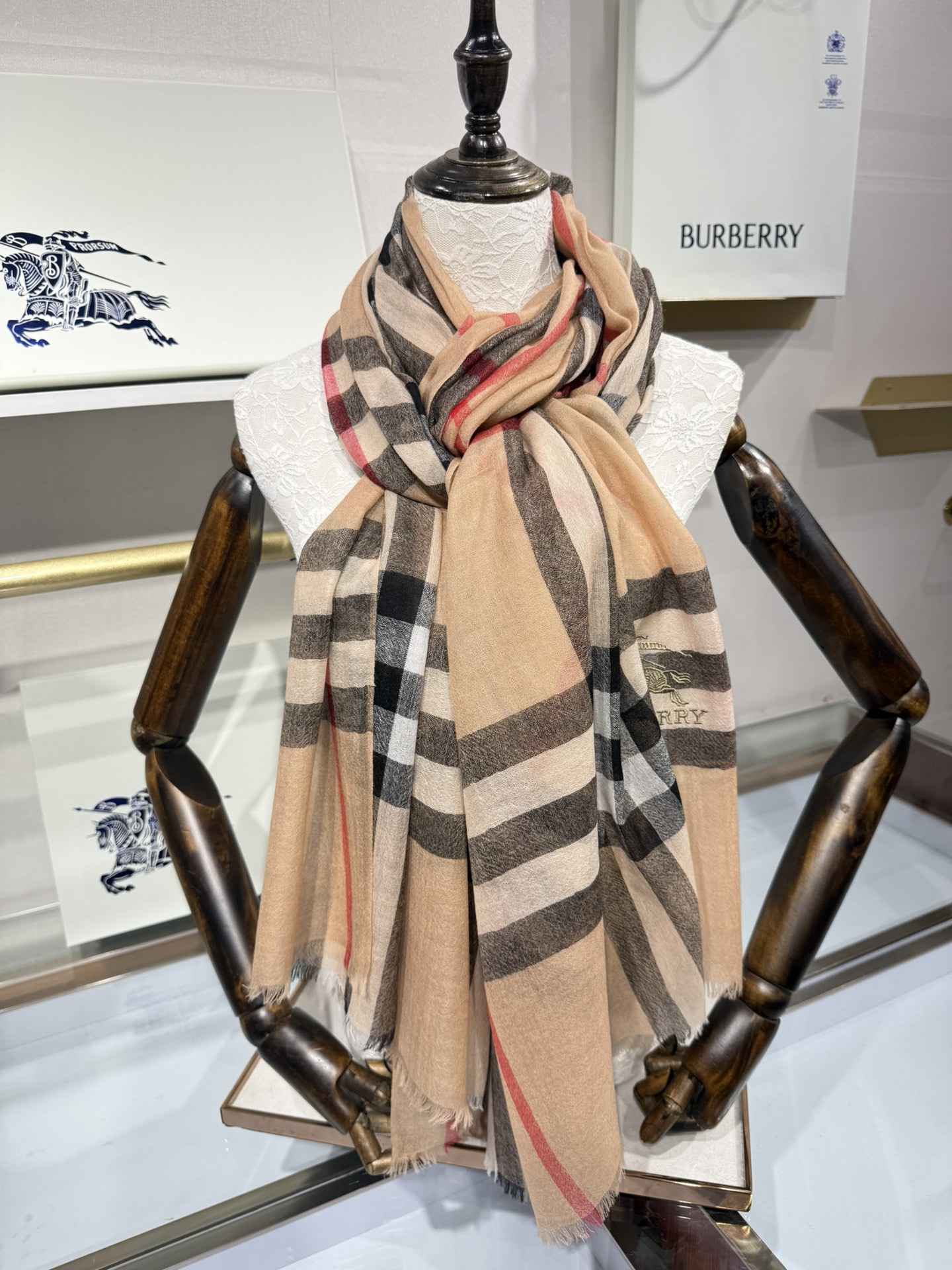 💟经典爆款补单到货！万众瞩目战马绣标官网经典版到货啦～软糯亲肤是我们的初衷～♦️最优质的年轻设计师推出的