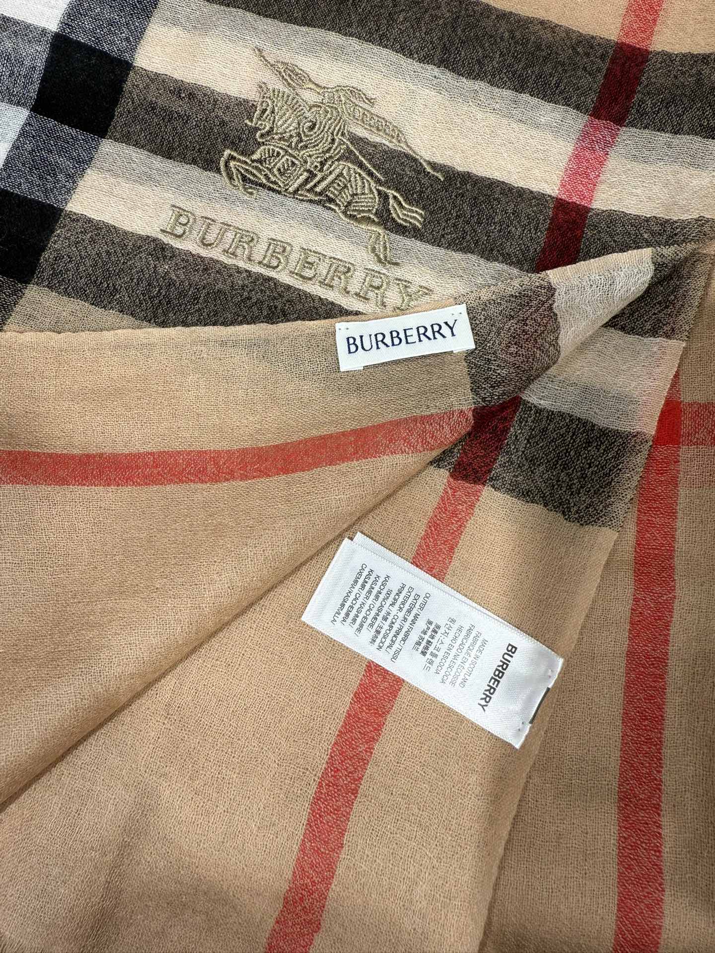 💟经典爆款补单到货！万众瞩目战马绣标官网经典版到货啦～软糯亲肤是我们的初衷～♦️最优质的年轻设计师推出的