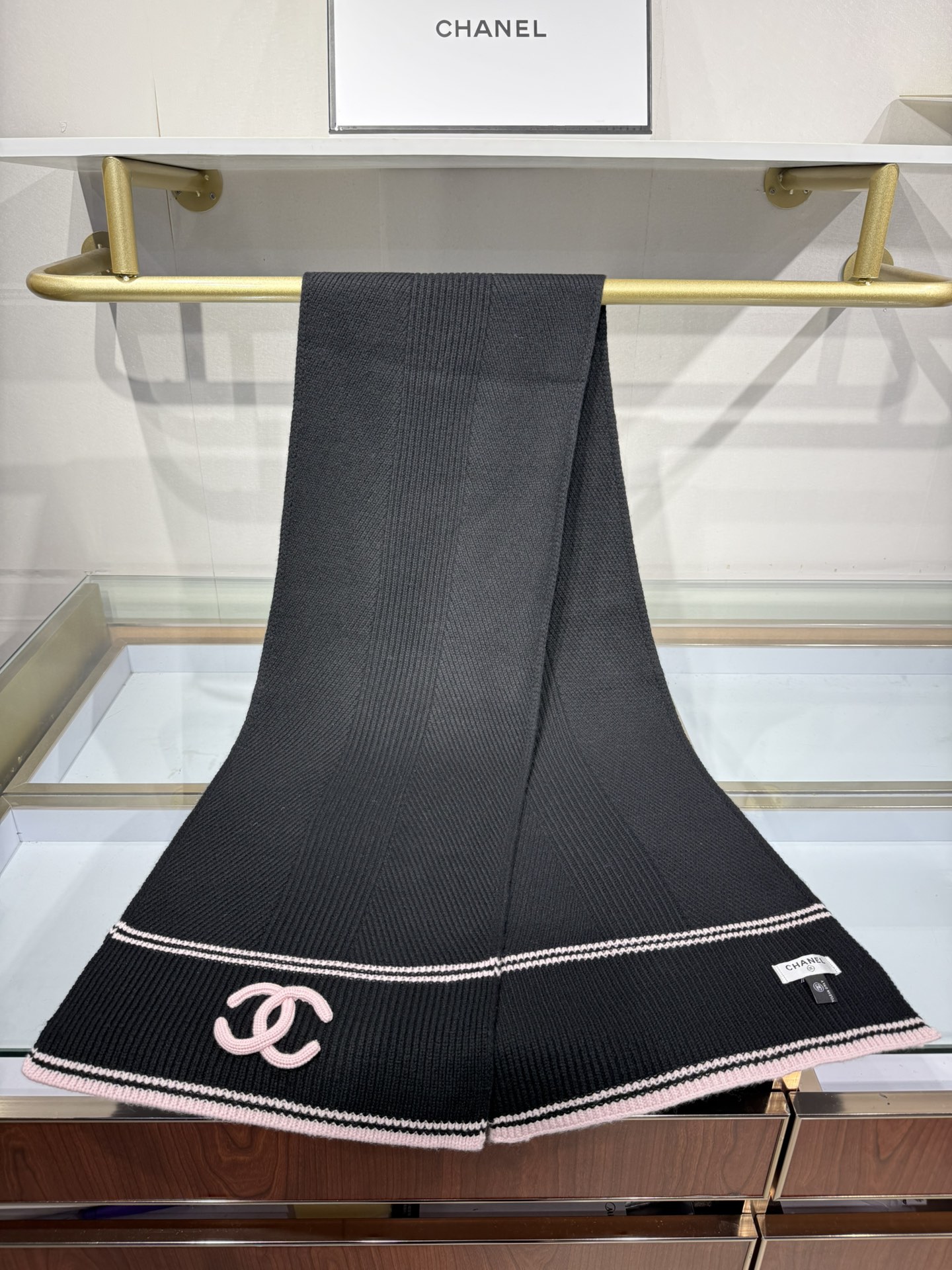 💟【香奶奶斜织线条纹理羊绒围巾｜优雅与温暖的臻品邂逅】精选细腻羊绒，以斜纹交织工艺勾勒经典线条，35*1