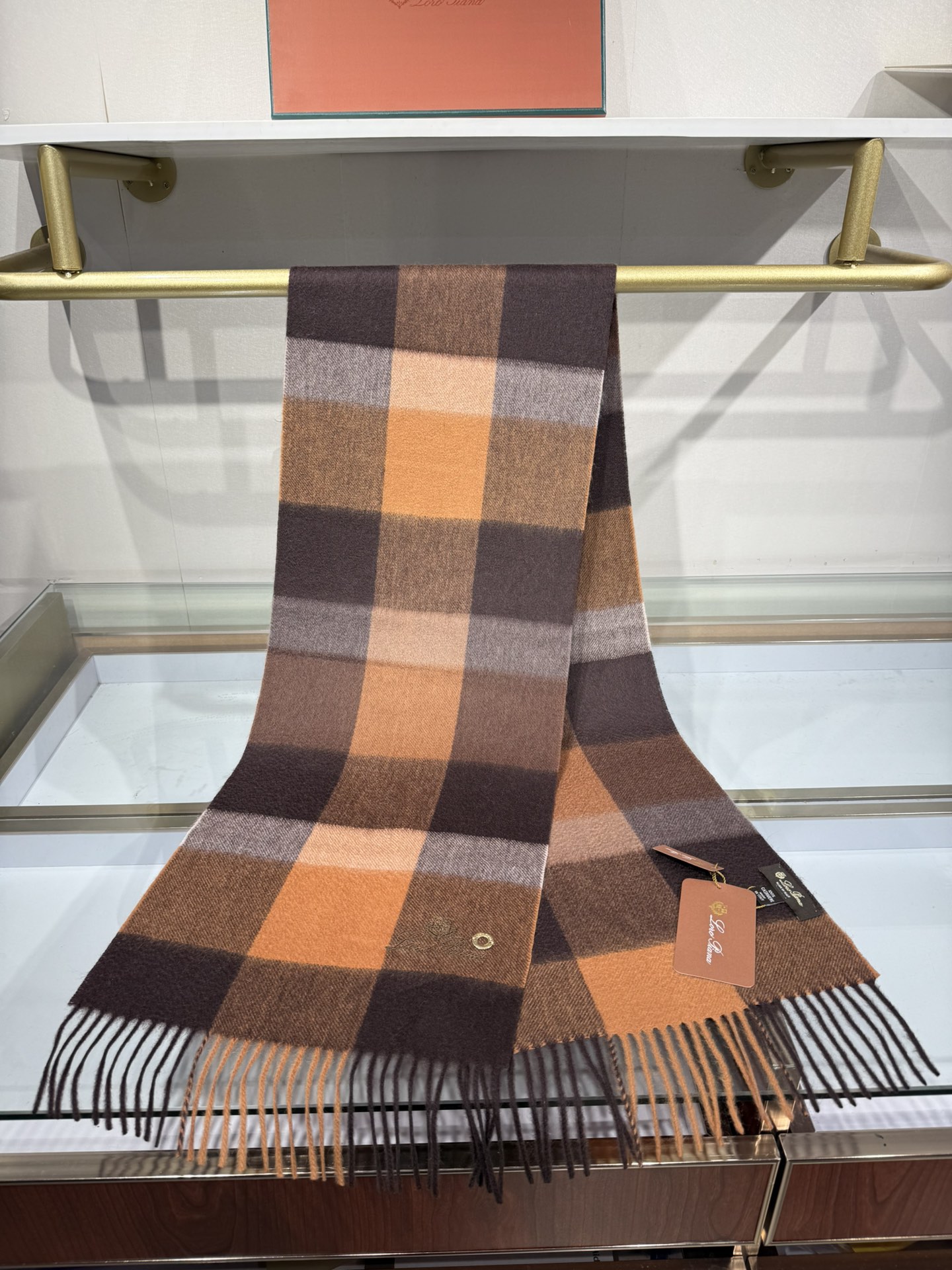 💟2025年秋冬新款抢先出 𝐋𝐨𝐫𝐨 𝐩𝐢𝐚𝐧𝐚 诺悠翩雅 山羊绒长巾 𝐒𝐢𝐳𝐞: 170x35 𝟏𝟎𝟎