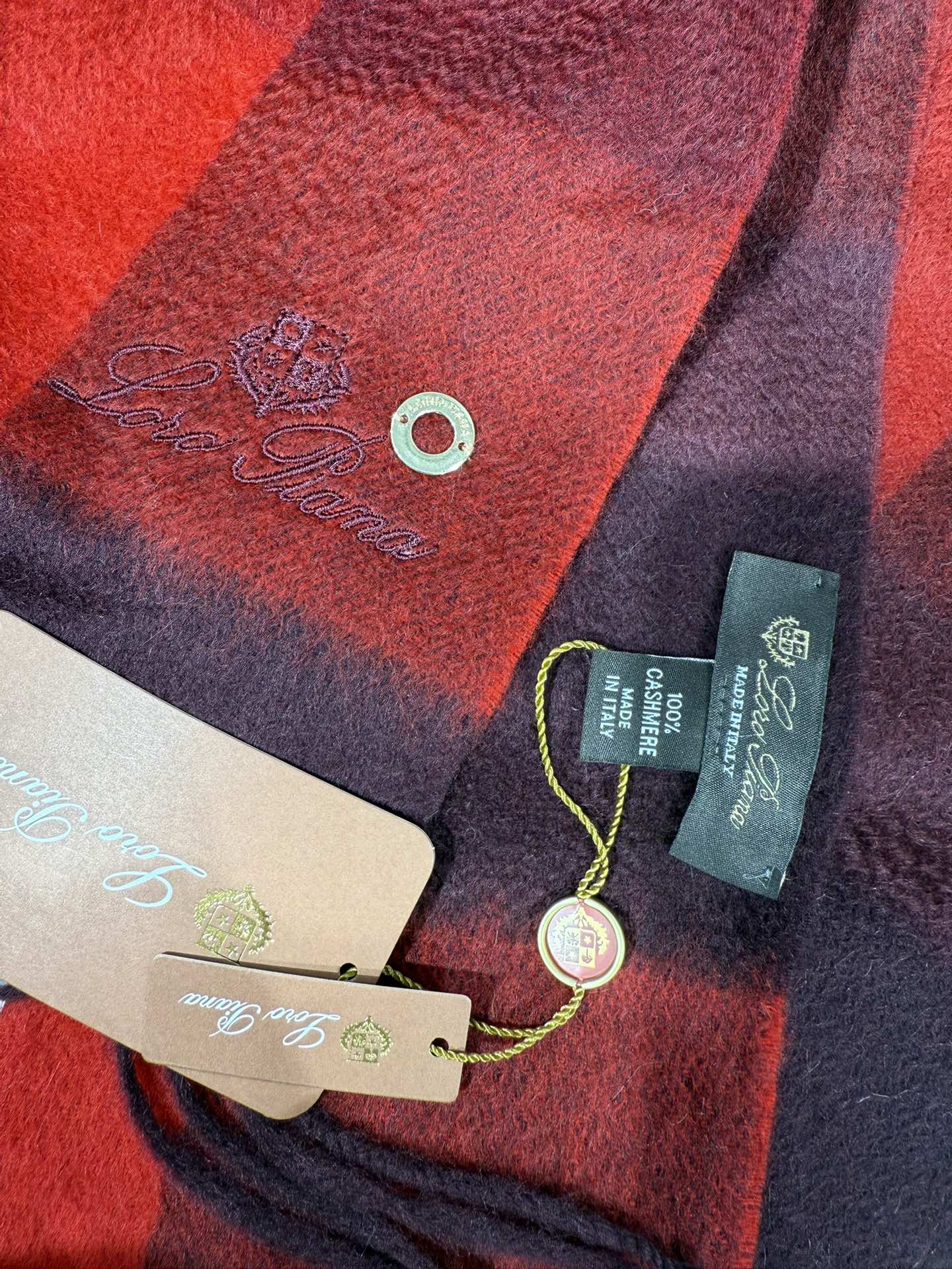 💟2025年秋冬新款抢先出 𝐋𝐨𝐫𝐨 𝐩𝐢𝐚𝐧𝐚 诺悠翩雅 山羊绒长巾 𝐒𝐢𝐳𝐞: 170x35 𝟏𝟎𝟎