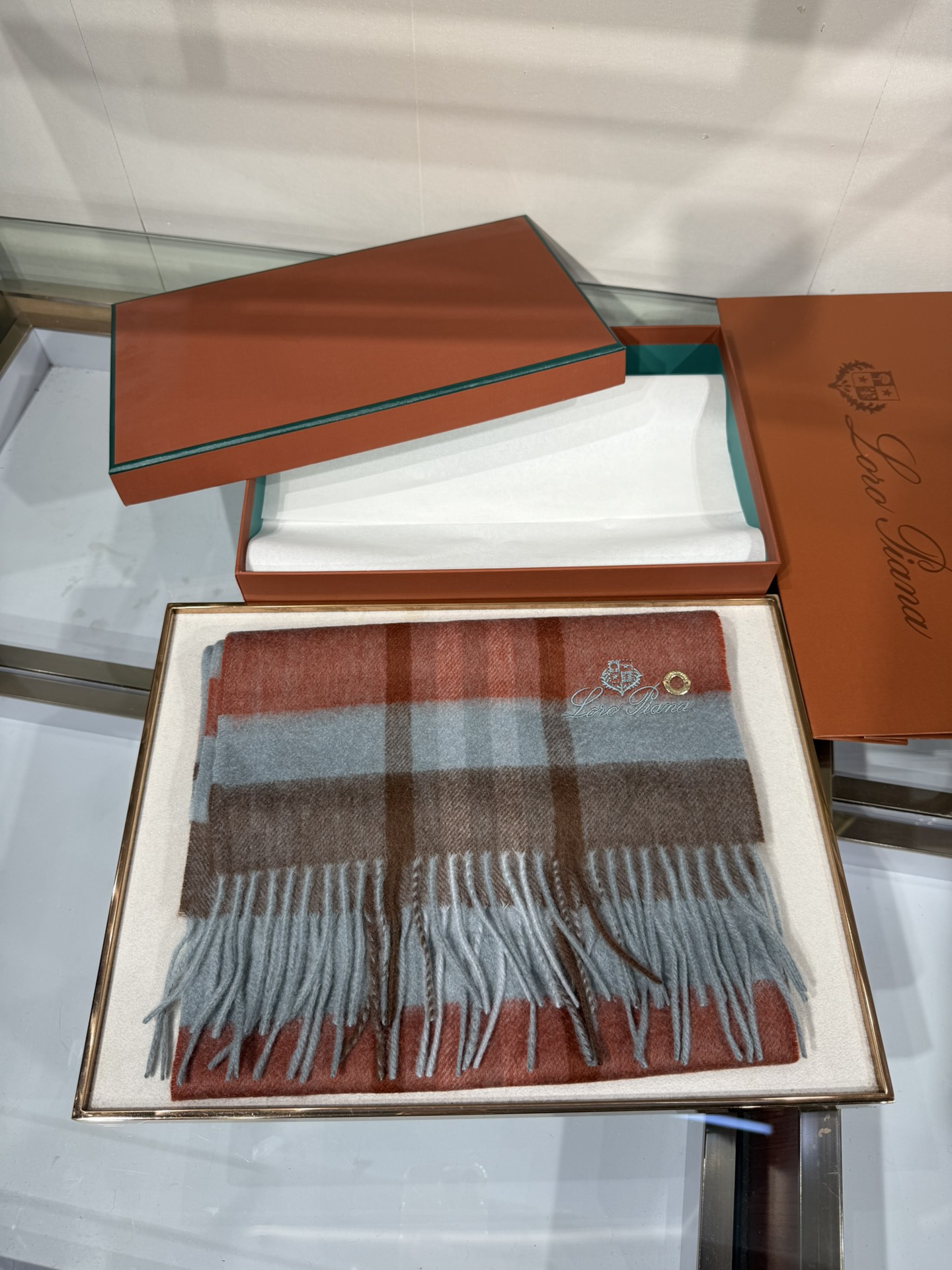 💟2025年秋冬新款抢先出 𝐋𝐨𝐫𝐨 𝐩𝐢𝐚𝐧𝐚 诺悠翩雅 山羊绒长巾 𝐒𝐢𝐳𝐞: 170x35 𝟏𝟎𝟎