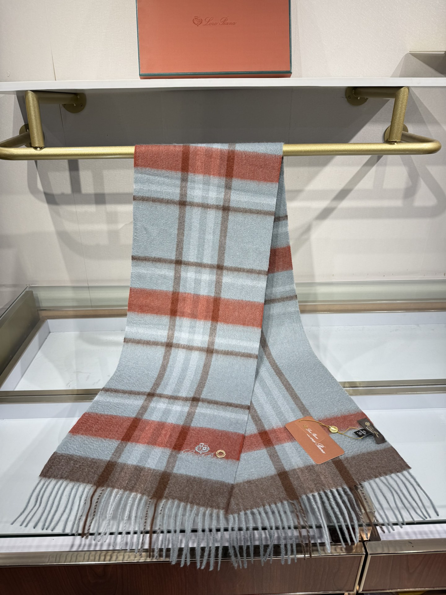 💟2025年秋冬新款抢先出 𝐋𝐨𝐫𝐨 𝐩𝐢𝐚𝐧𝐚 诺悠翩雅 山羊绒长巾 𝐒𝐢𝐳𝐞: 170x35 𝟏𝟎𝟎