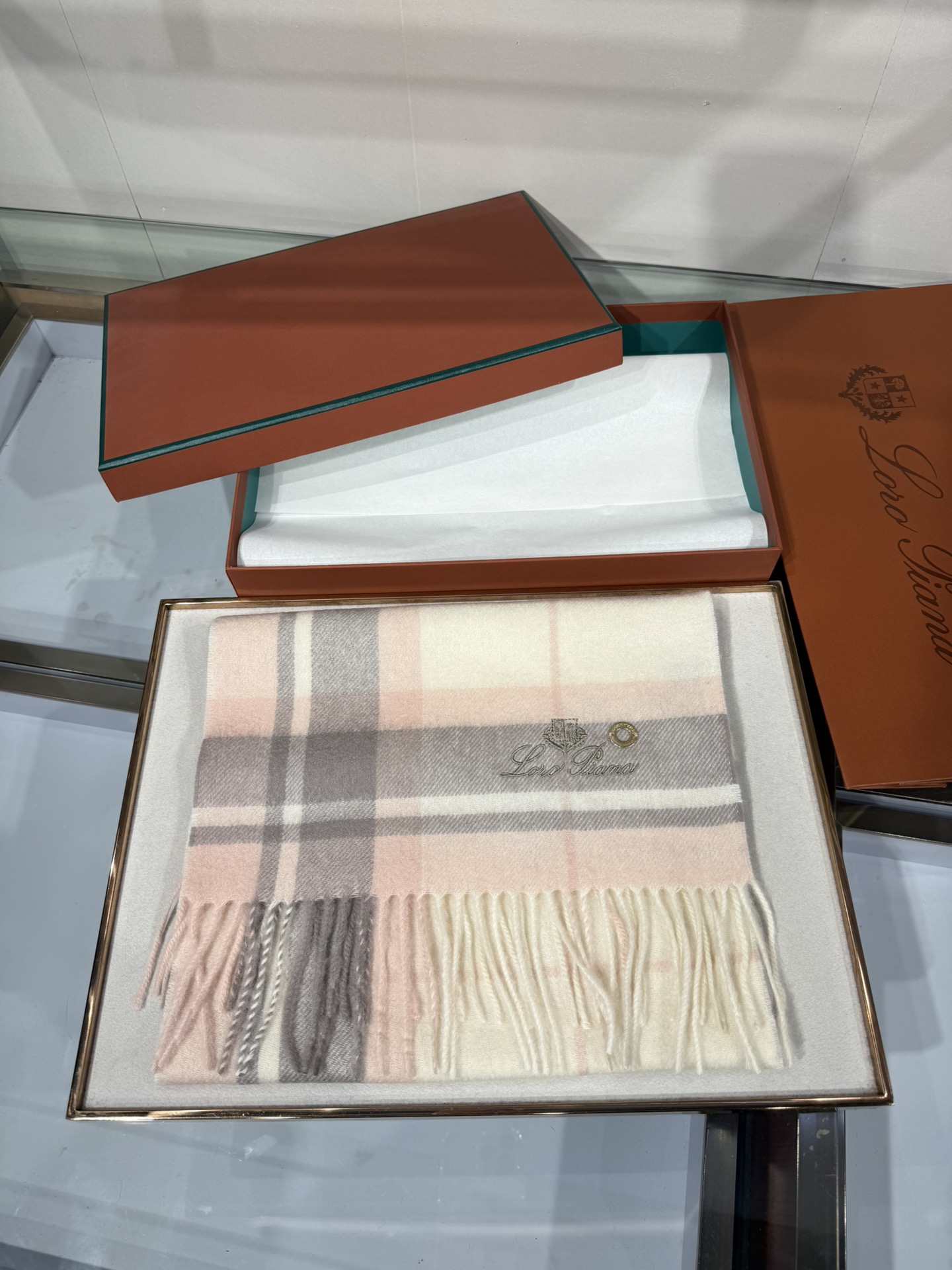 💟2025年秋冬新款抢先出 𝐋𝐨𝐫𝐨 𝐩𝐢𝐚𝐧𝐚 诺悠翩雅 山羊绒长巾 𝐒𝐢𝐳𝐞: 170x35 𝟏𝟎𝟎