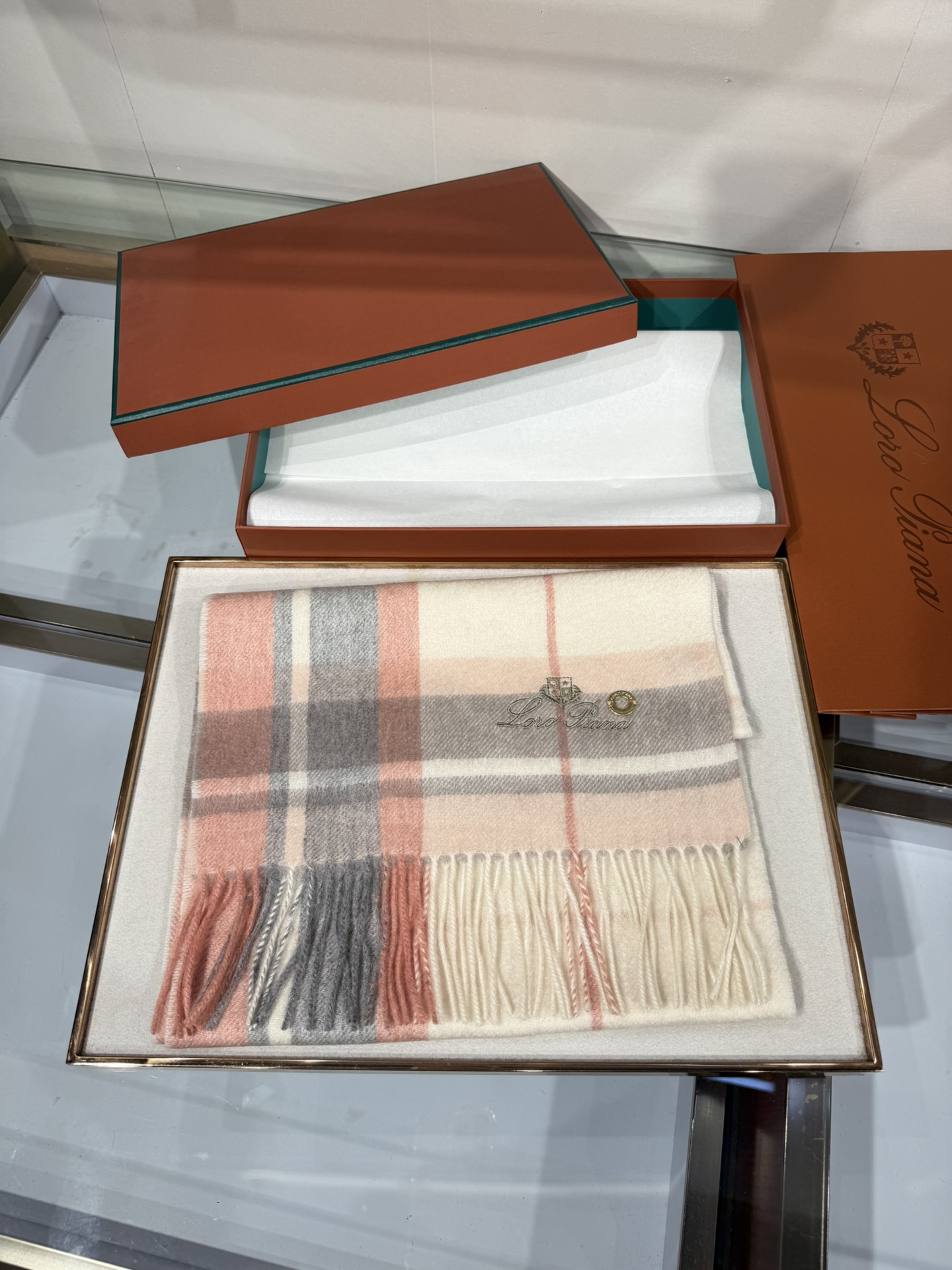 💟2025年秋冬新款抢先出 𝐋𝐨𝐫𝐨 𝐩𝐢𝐚𝐧𝐚 诺悠翩雅 山羊绒长巾 𝐒𝐢𝐳𝐞: 170x35 𝟏𝟎𝟎