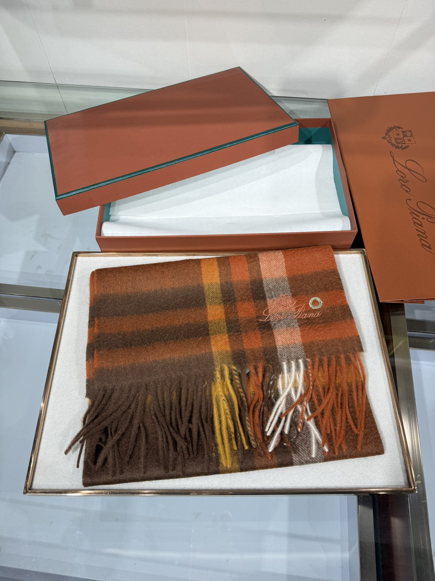 💟2025年秋冬新款抢先出 𝐋𝐨𝐫𝐨 𝐩𝐢𝐚𝐧𝐚 诺悠翩雅 山羊绒长巾 𝐒𝐢𝐳𝐞: 170x35 𝟏𝟎𝟎