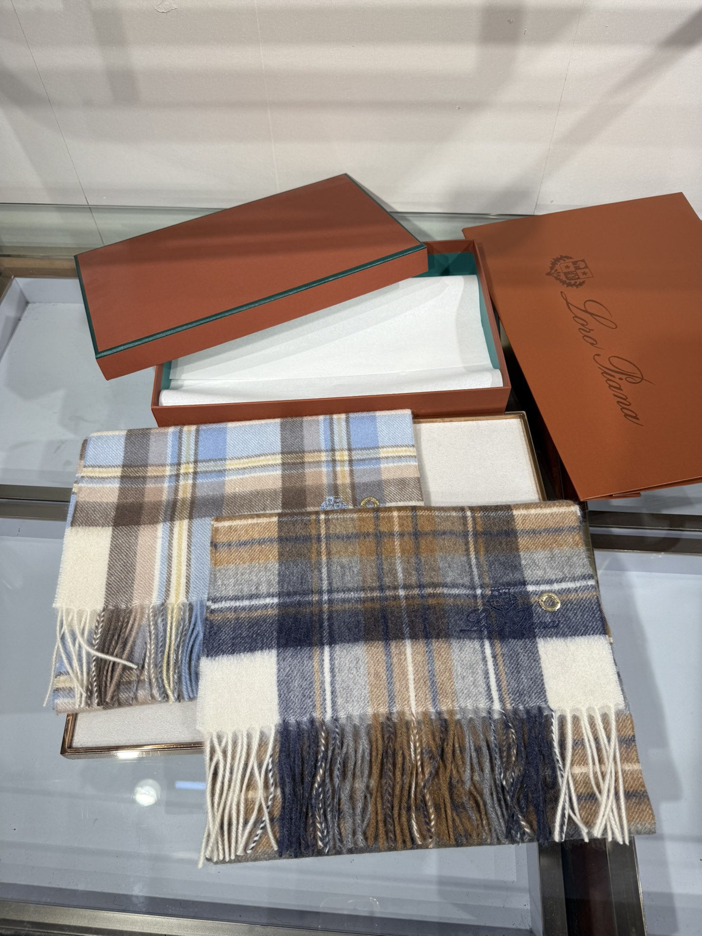 💟2025年秋冬新款抢先出 𝐋𝐨𝐫𝐨 𝐩𝐢𝐚𝐧𝐚 诺悠翩雅 山羊绒长巾 𝐒𝐢𝐳𝐞: 170x35 𝟏𝟎𝟎