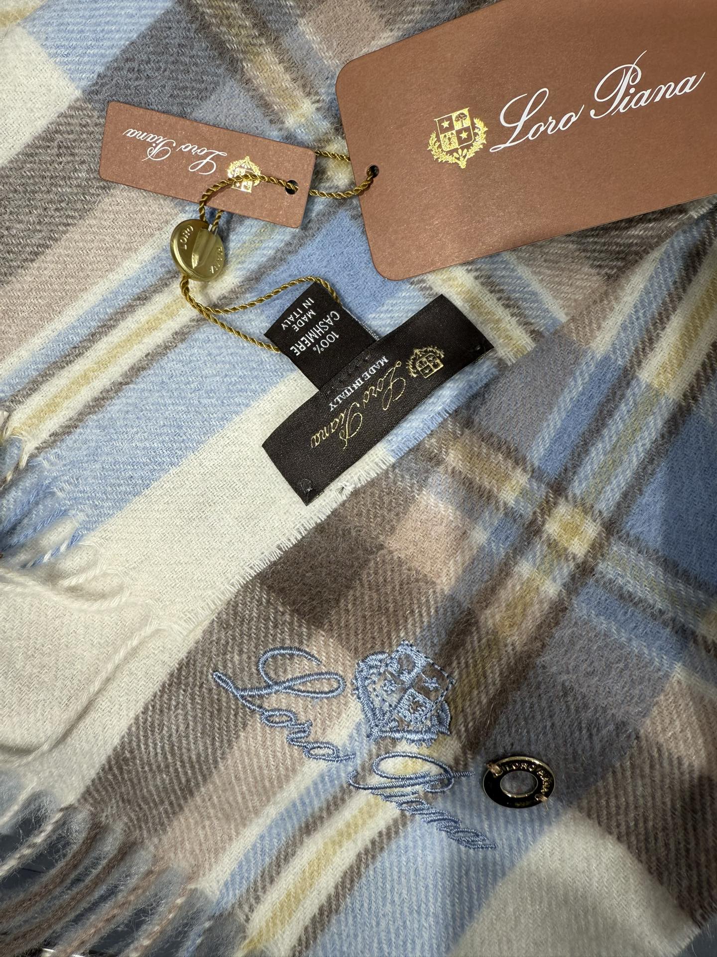 💟2025年秋冬新款抢先出 𝐋𝐨𝐫𝐨 𝐩𝐢𝐚𝐧𝐚 诺悠翩雅 山羊绒长巾 𝐒𝐢𝐳𝐞: 170x35 𝟏𝟎𝟎