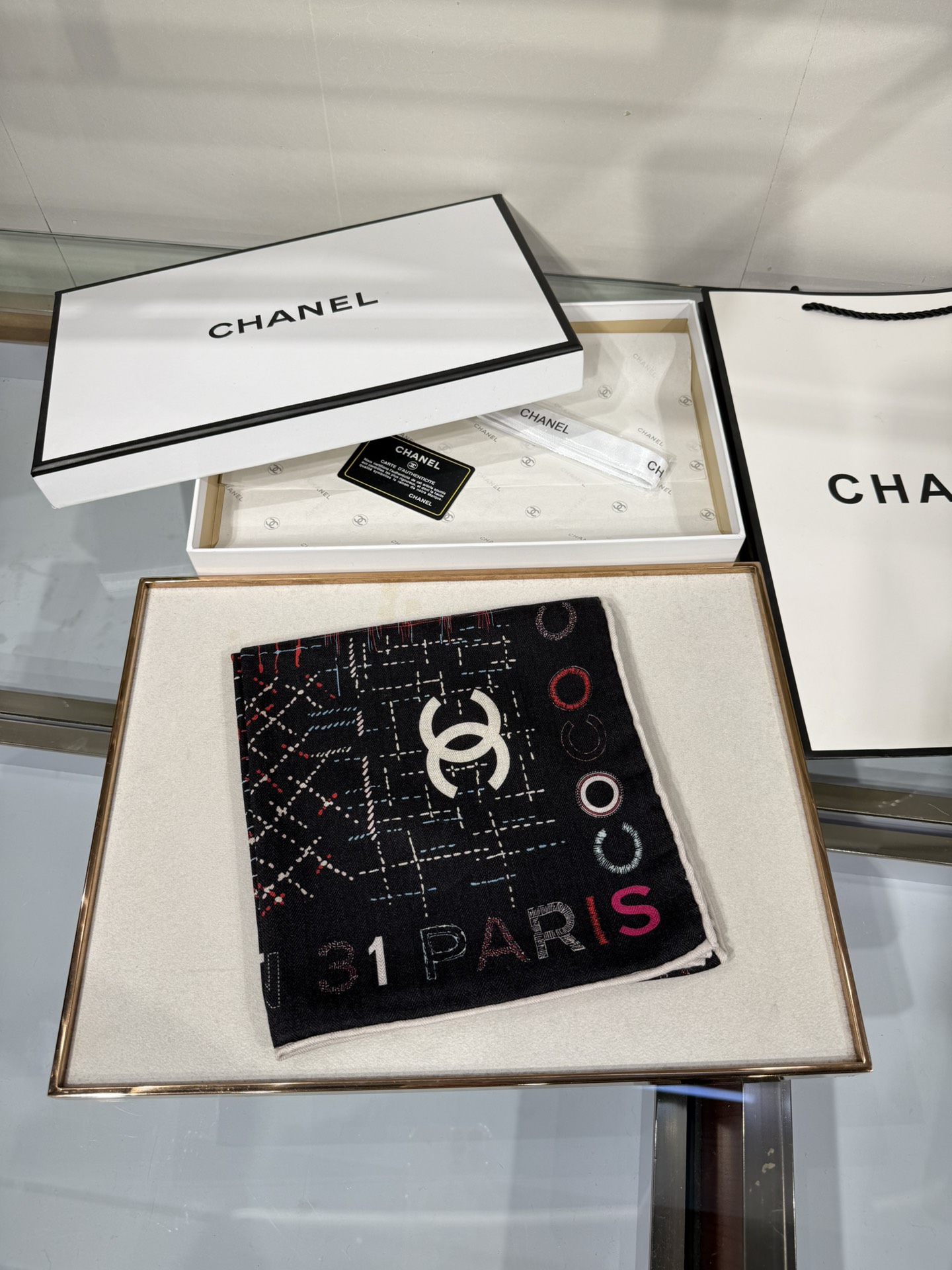 💟今年新出的双面同色新工艺。秋冬新款 小香山茶花90羊绒方巾‼️【高端 大爱 ‼️纯羊绒 婴儿触感舒服到