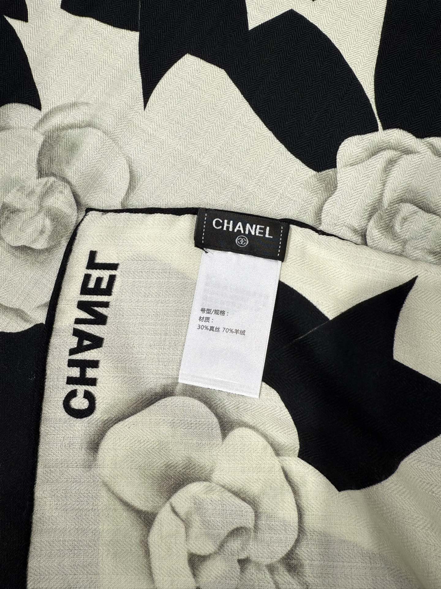 💟Chanel ~25秋冬新品～“山茶花与蝴蝶结”【140双面丝绒披肩】手工卷边丝毛方巾（30%桑蚕丝7