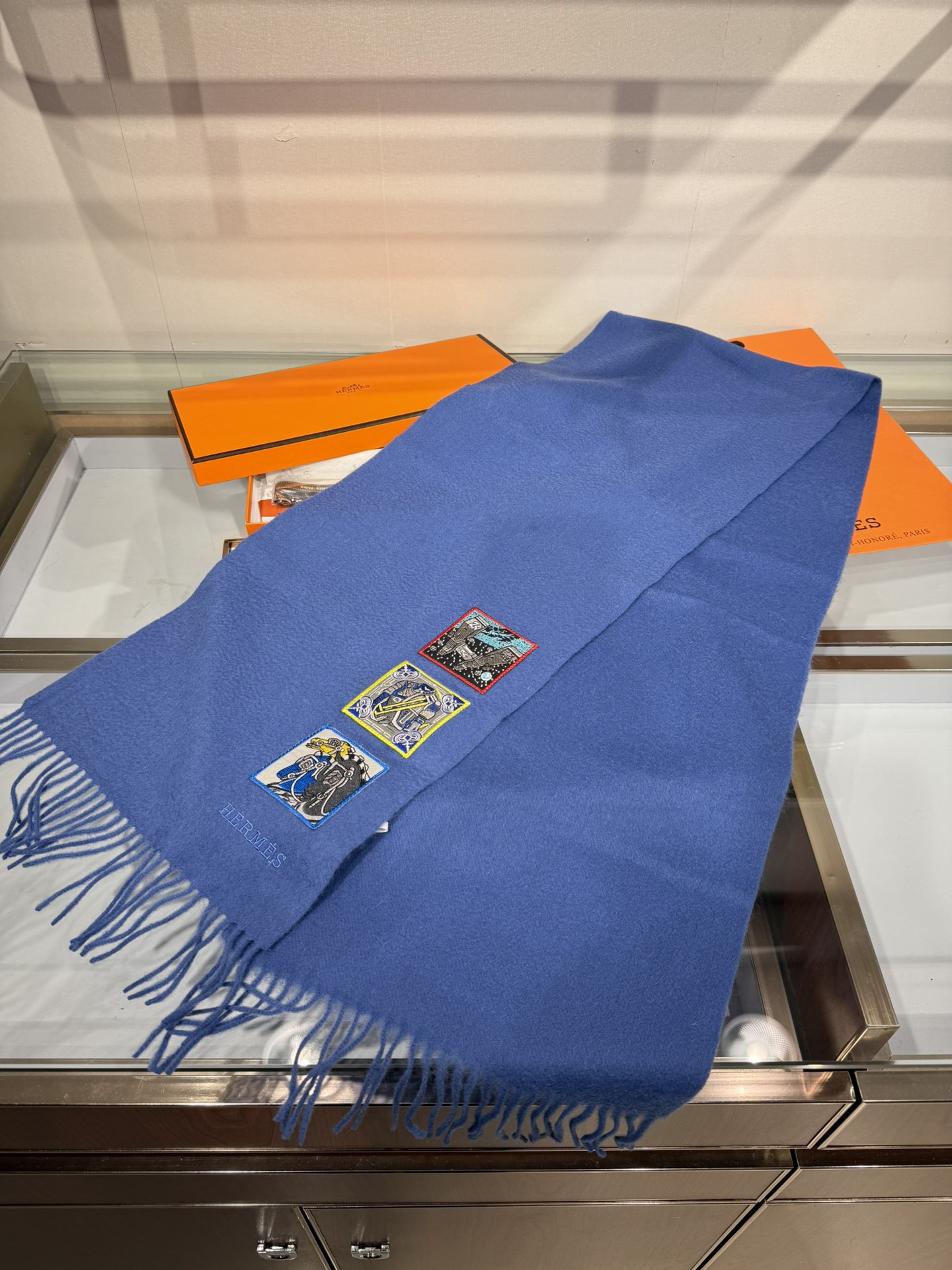 💟怒赞推荐 手感超好‼️高端男士款~超级无敌软糯的男士羊绒围巾👍H家ZG同步在售，这个价格真的无敌超值！