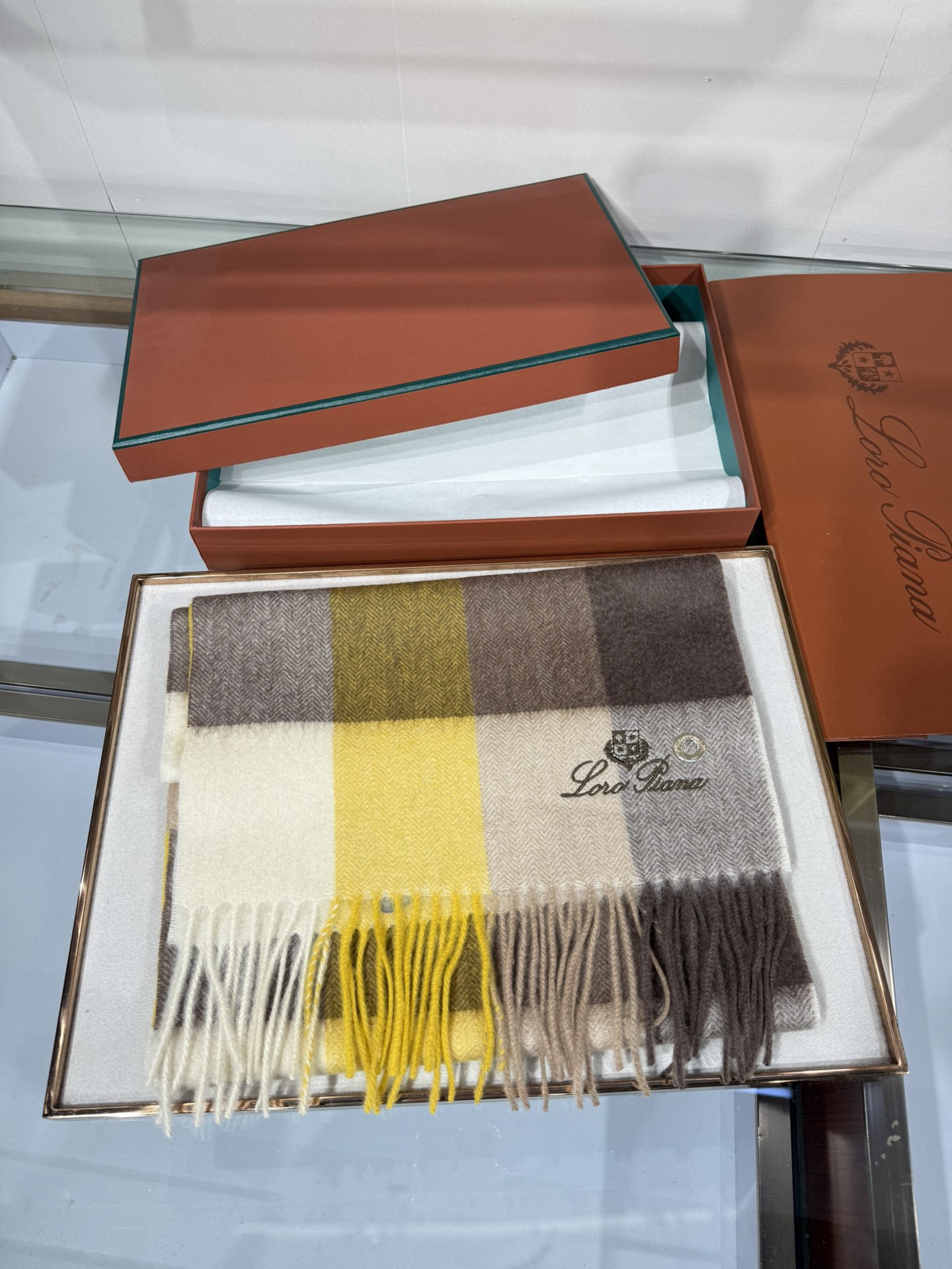 💟2025年秋冬新款抢先出 𝐋𝐨𝐫𝐨 𝐩𝐢𝐚𝐧𝐚 诺悠翩雅 山羊绒长巾 𝐒𝐢𝐳𝐞: 170x35 𝟏𝟎𝟎