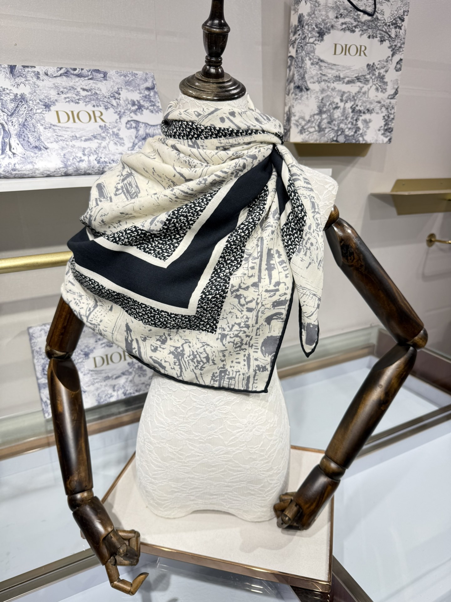 💟2025年新款💖💖💃🏻💃🏻DO家 山羊绒方巾‼️抢‼️VIP推荐 ‼️👍下手一定要快【高端 大爱 ‼️