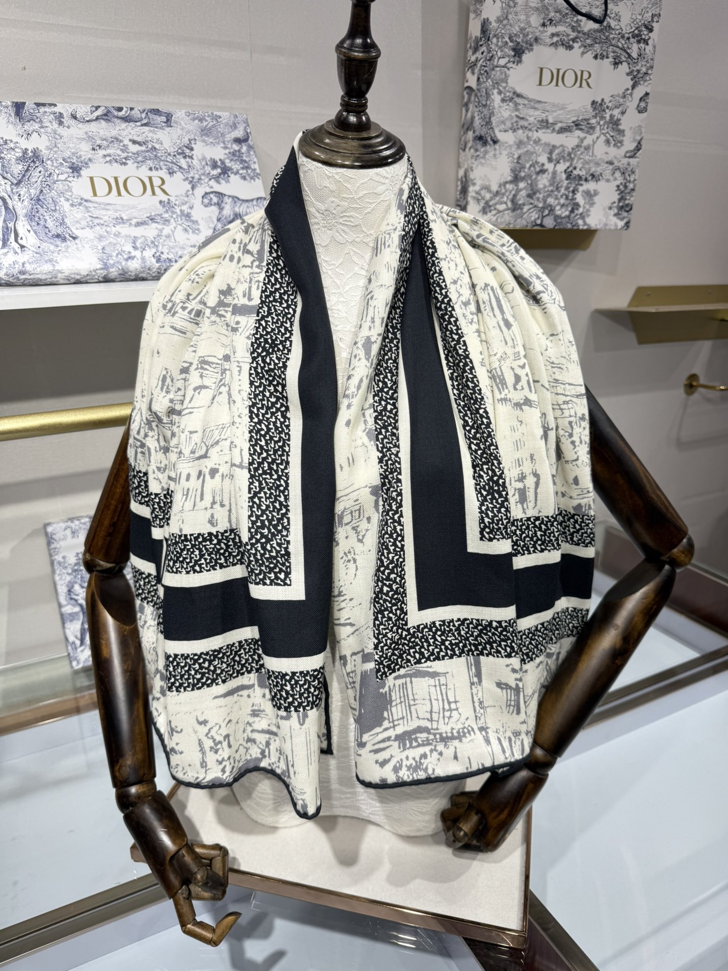 💟2025年新款💖💖💃🏻💃🏻DO家 山羊绒方巾‼️抢‼️VIP推荐 ‼️👍下手一定要快【高端 大爱 ‼️