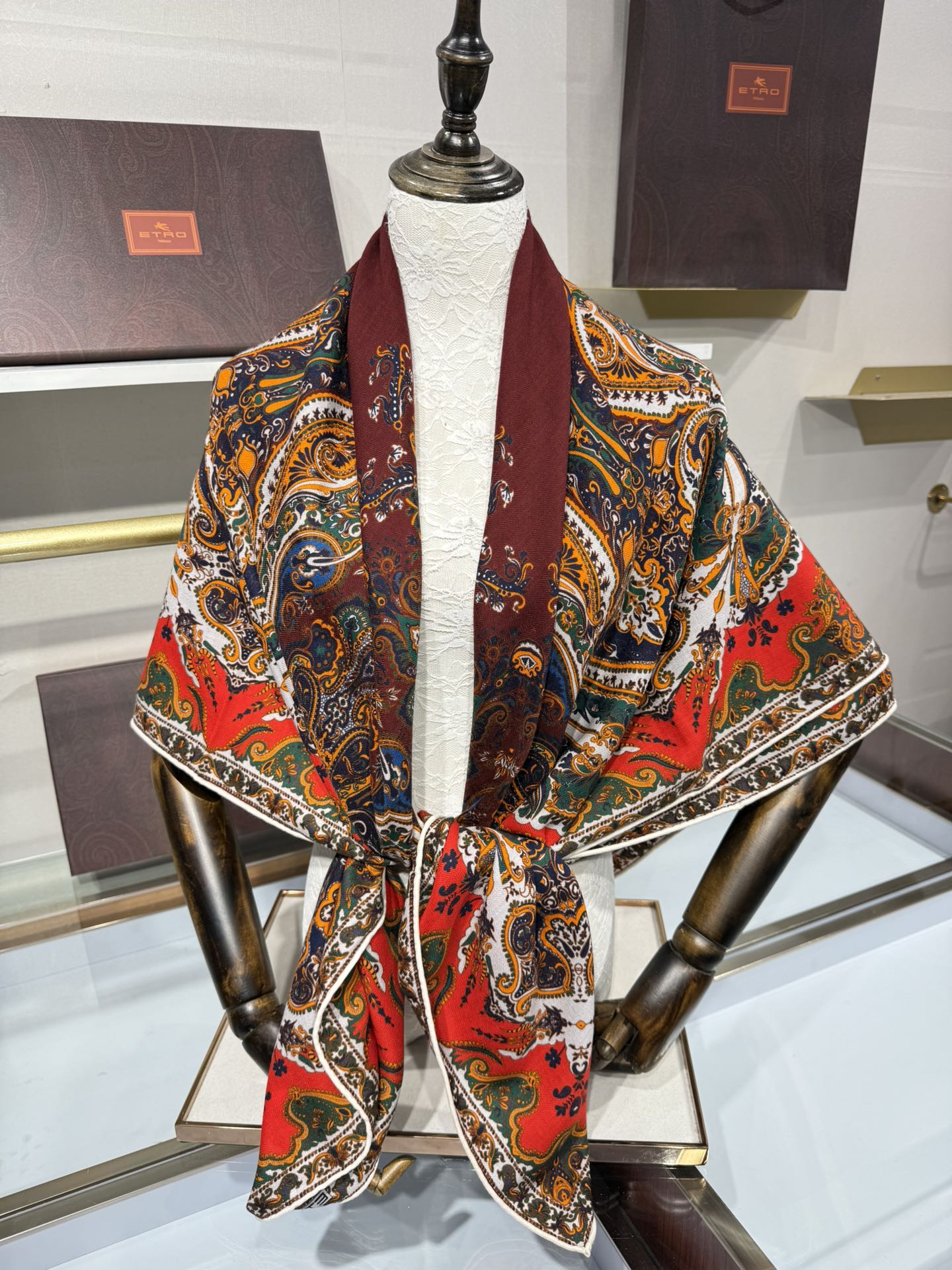 💟2025年 ETRo 秋冬抢先 上新💞【双面同色丝毛方巾】手工卷边山羊绒和真丝混纺披肩（70%山羊绒，