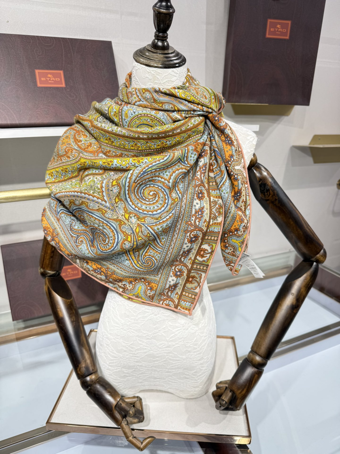 💟2025年 ETRo 秋冬抢先 上新💞【双面同色丝毛方巾】手工卷边山羊绒和真丝混纺披肩（70%山羊绒，