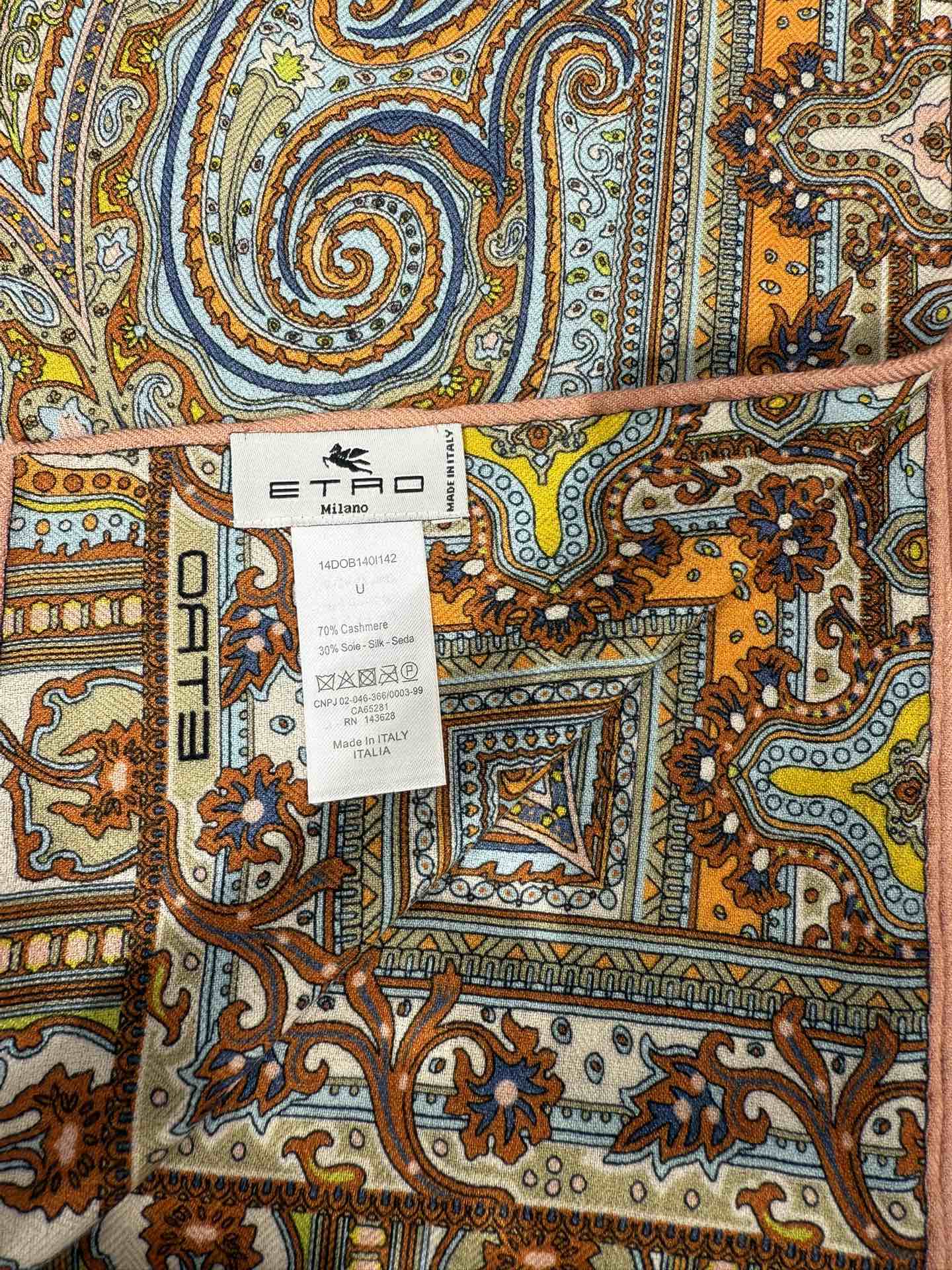 💟2025年 ETRo 秋冬抢先 上新💞【双面同色丝毛方巾】手工卷边山羊绒和真丝混纺披肩（70%山羊绒，