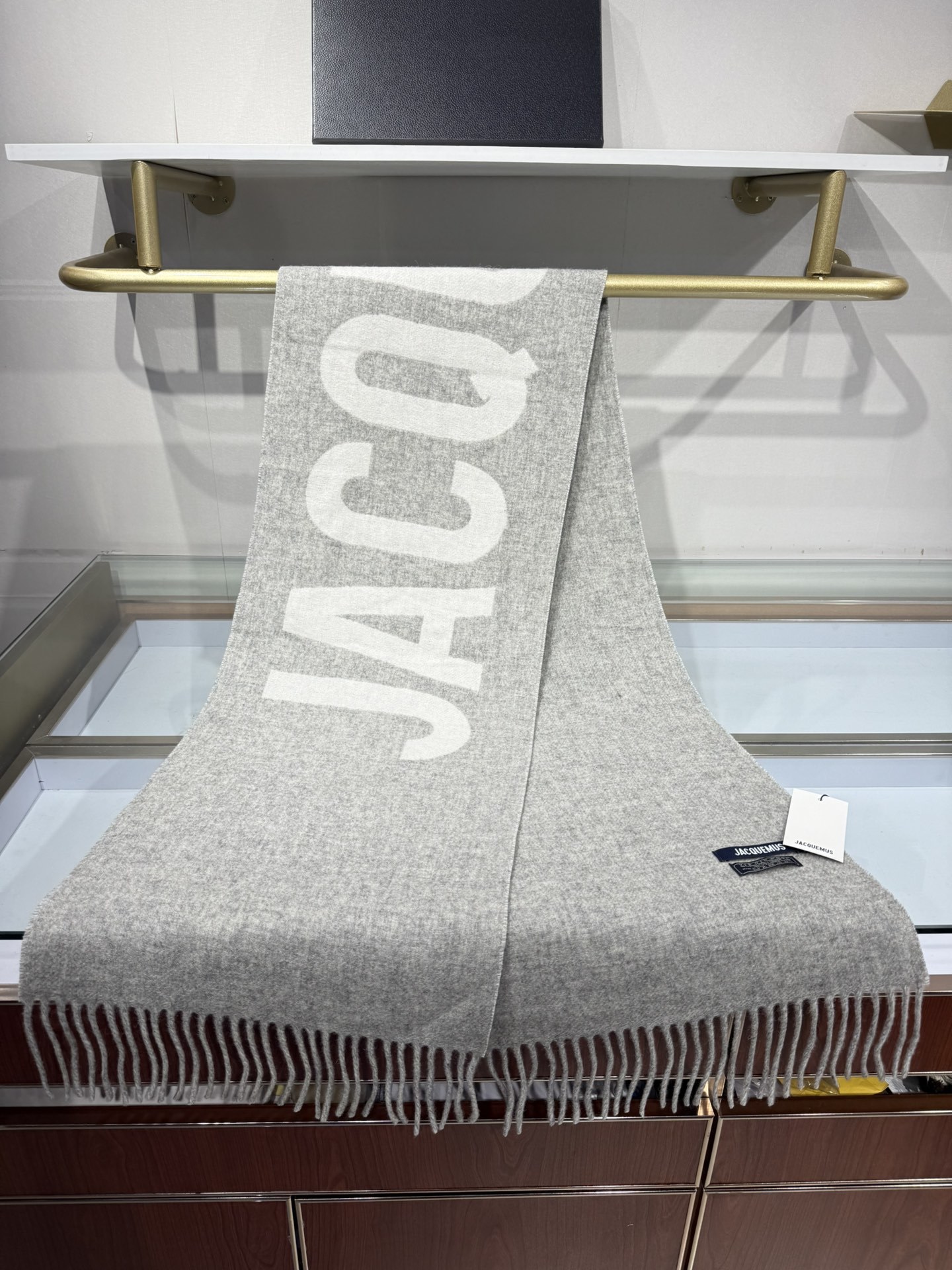 💟🧣JIL SANDER 围巾 温柔绽放的极简主义,从1968年起,一直坚守极简之风、性冷淡的设计:吉尔