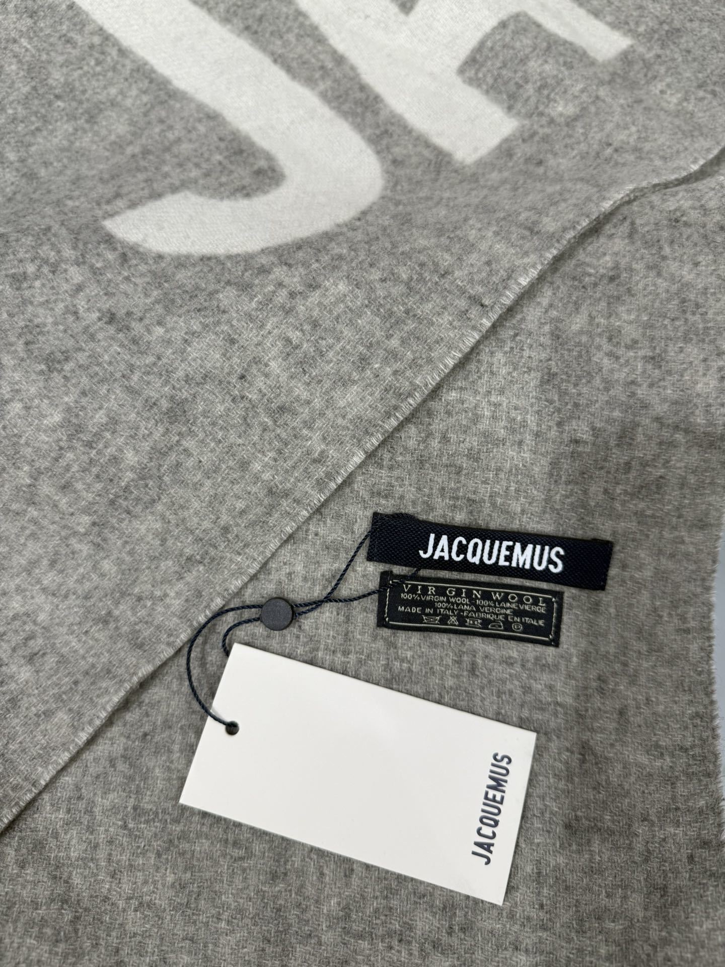 💟🧣JIL SANDER 围巾 温柔绽放的极简主义,从1968年起,一直坚守极简之风、性冷淡的设计:吉尔