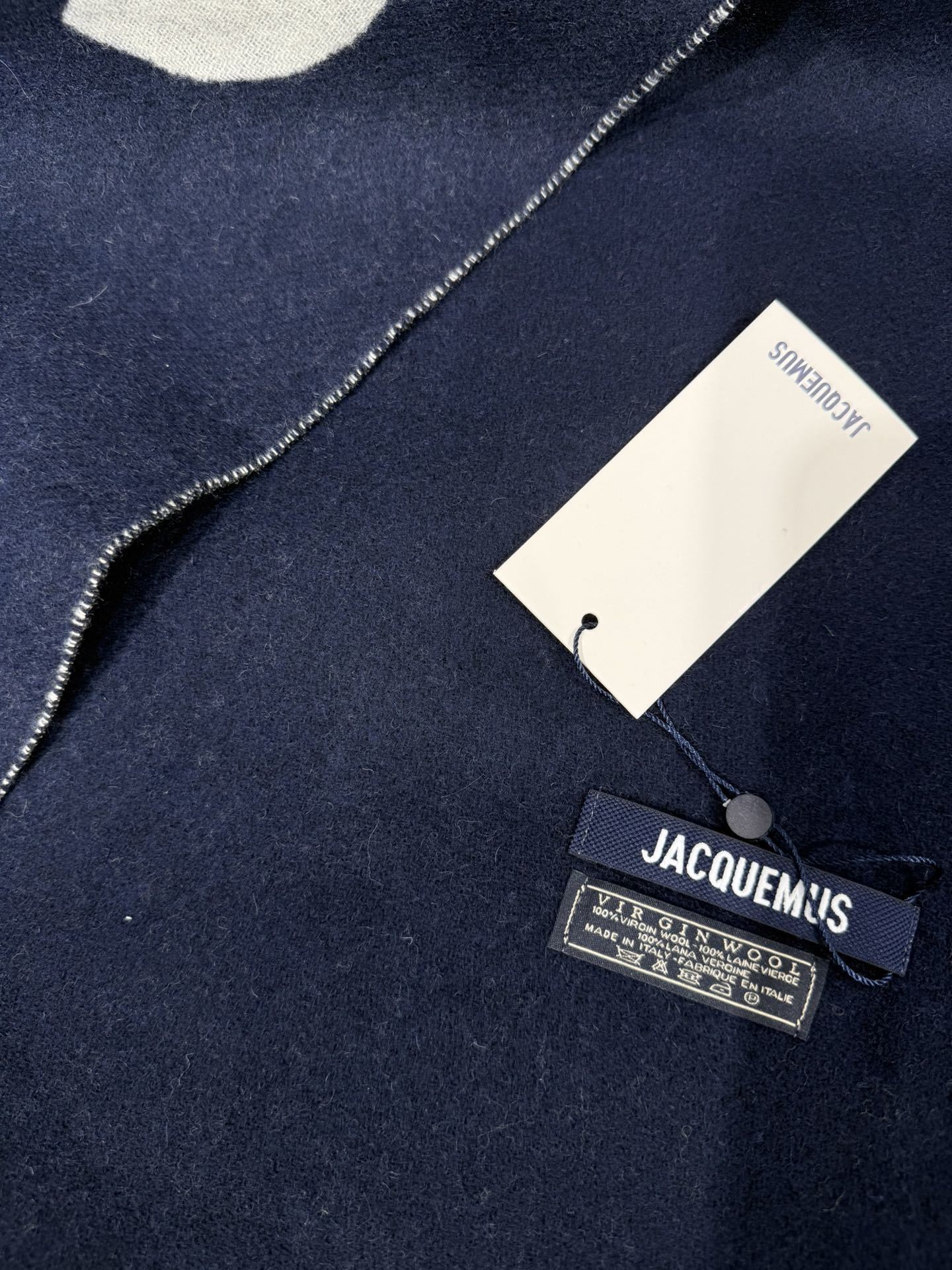 💟🧣JIL SANDER 围巾 温柔绽放的极简主义,从1968年起,一直坚守极简之风、性冷淡的设计:吉尔