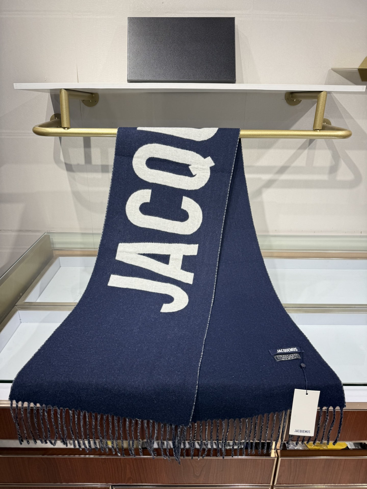 💟🧣JIL SANDER 围巾 温柔绽放的极简主义,从1968年起,一直坚守极简之风、性冷淡的设计:吉尔