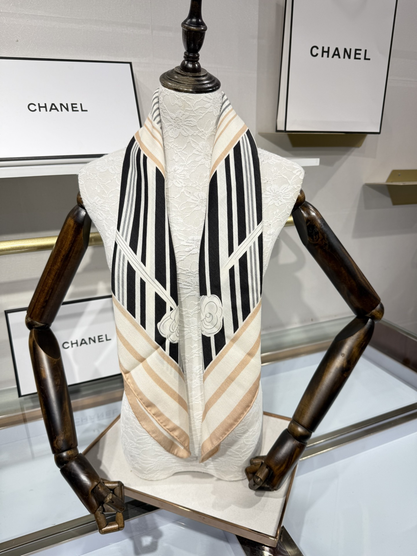 💟2025年秋冬新款💖💖💃🏻💃🏻小香家 丝羊绒方巾‼️抢‼️VIP推荐 ‼️👍下手一定要快【高端 大爱 