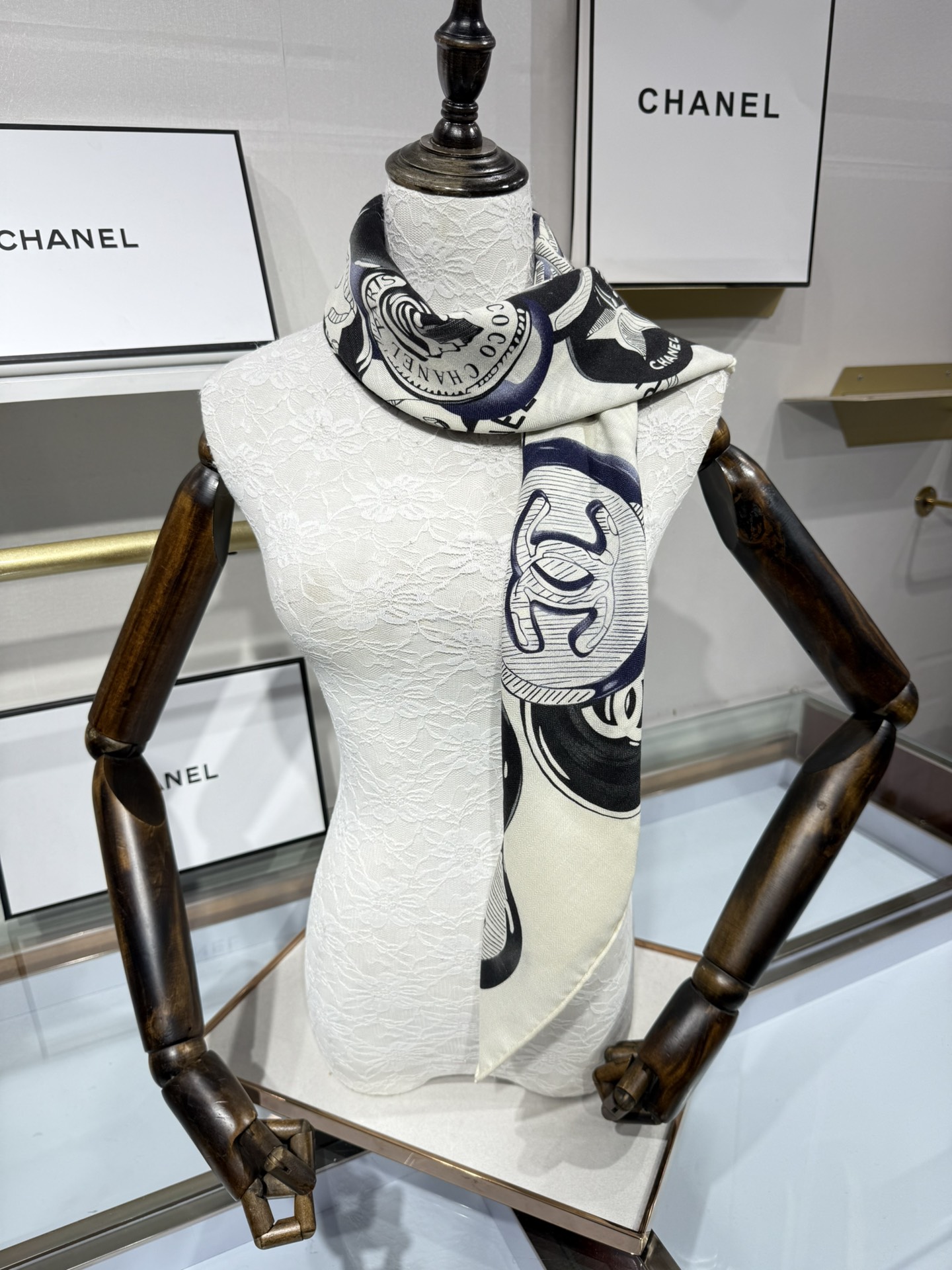 💟2025年秋冬新款💖💖💃🏻💃🏻小香家 丝羊绒方巾‼️抢‼️VIP推荐 ‼️👍下手一定要快【高端 大爱 