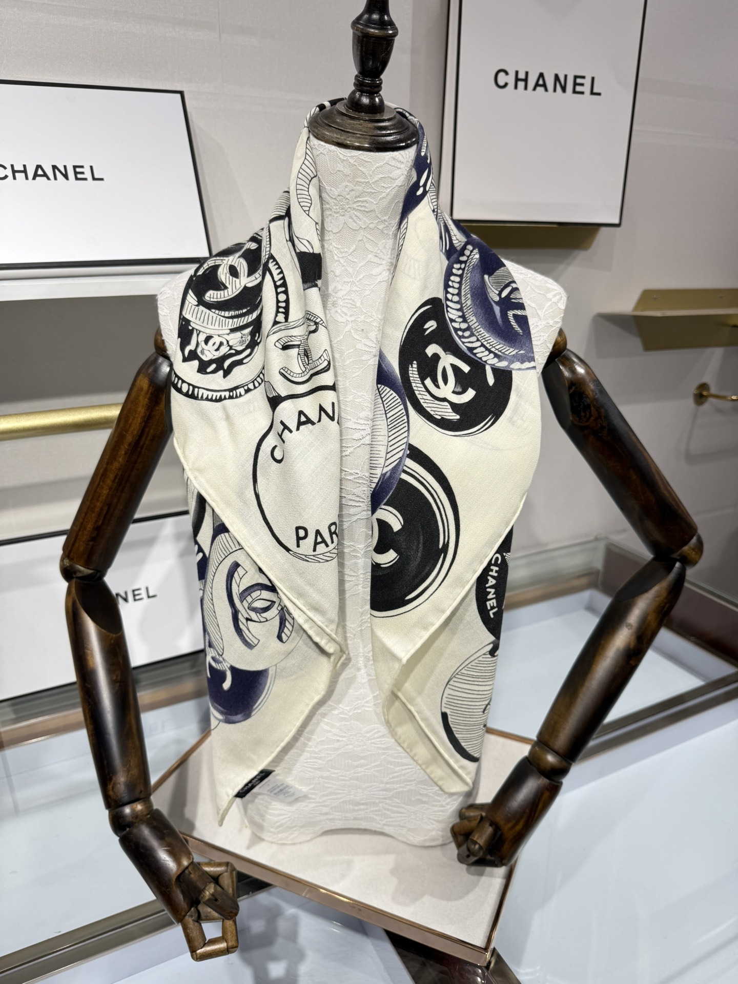 💟2025年秋冬新款💖💖💃🏻💃🏻小香家 丝羊绒方巾‼️抢‼️VIP推荐 ‼️👍下手一定要快【高端 大爱 