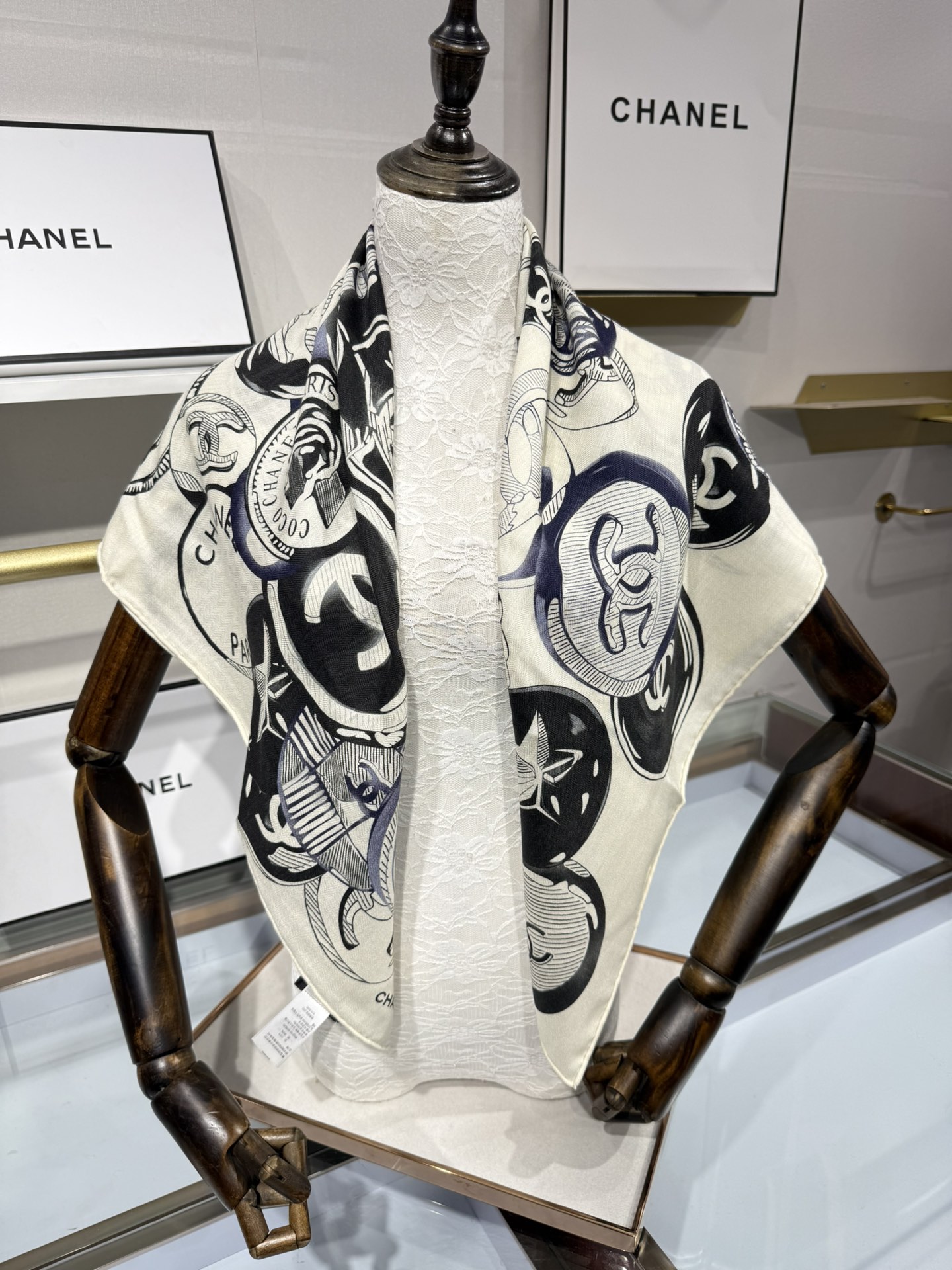 💟2025年秋冬新款💖💖💃🏻💃🏻小香家 丝羊绒方巾‼️抢‼️VIP推荐 ‼️👍下手一定要快【高端 大爱 