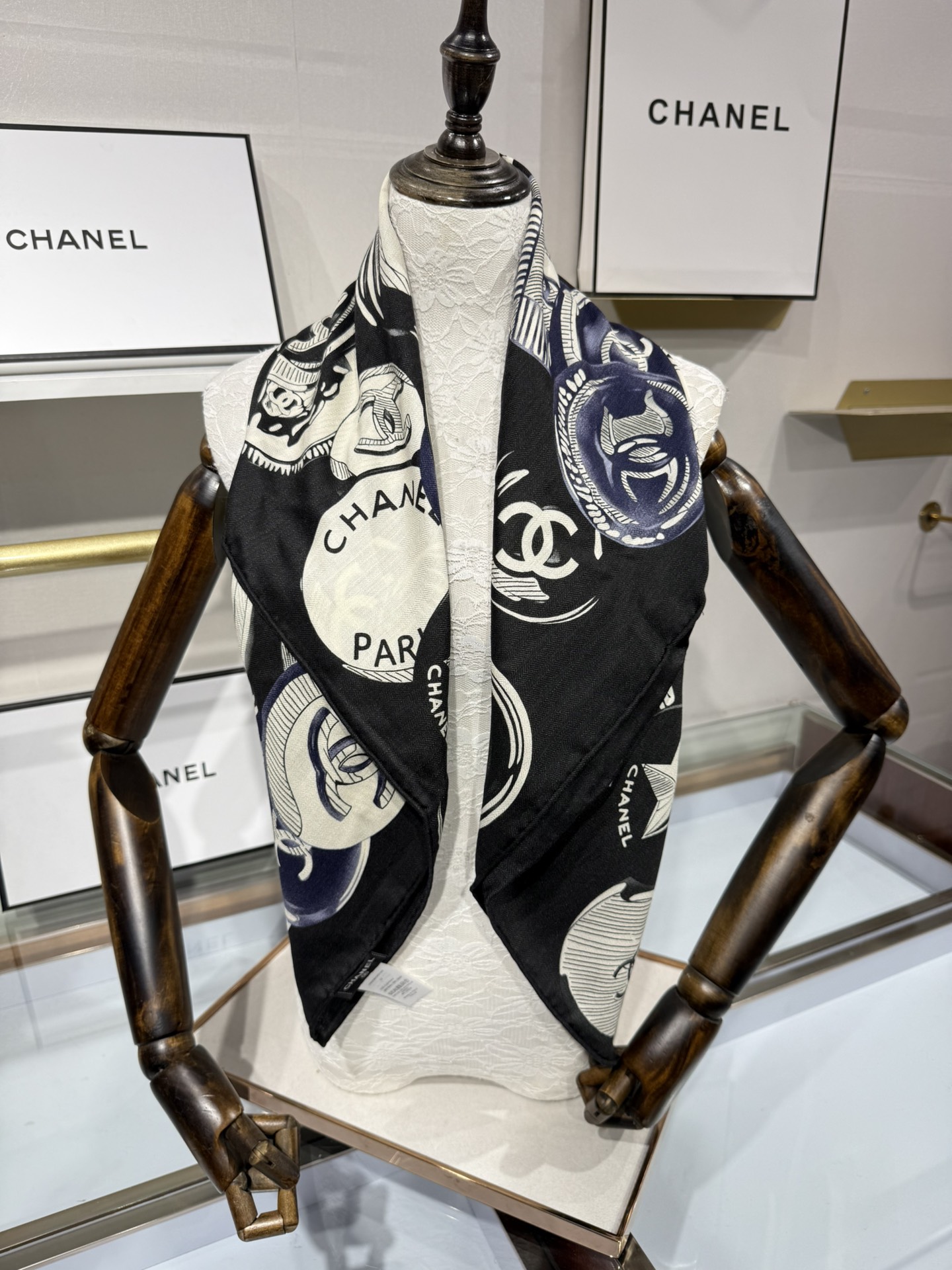 💟2025年秋冬新款💖💖💃🏻💃🏻小香家 丝羊绒方巾‼️抢‼️VIP推荐 ‼️👍下手一定要快【高端 大爱 