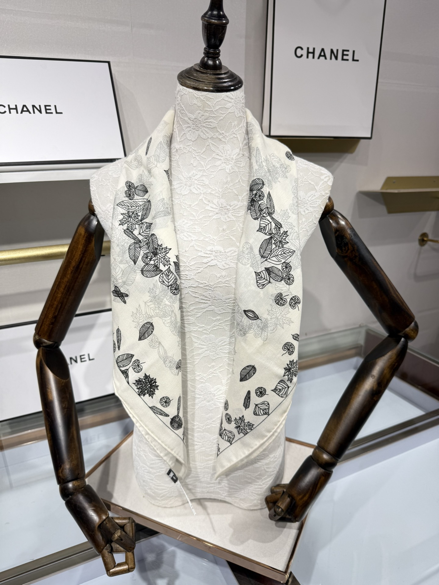 💟2025年秋冬新款💖💖💃🏻💃🏻小香家 丝羊绒方巾‼️抢‼️VIP推荐 ‼️👍下手一定要快【高端 大爱 