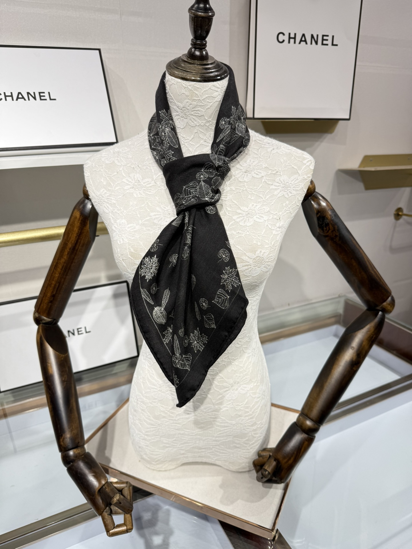 💟2025年秋冬新款💖💖💃🏻💃🏻小香家 丝羊绒方巾‼️抢‼️VIP推荐 ‼️👍下手一定要快【高端 大爱 