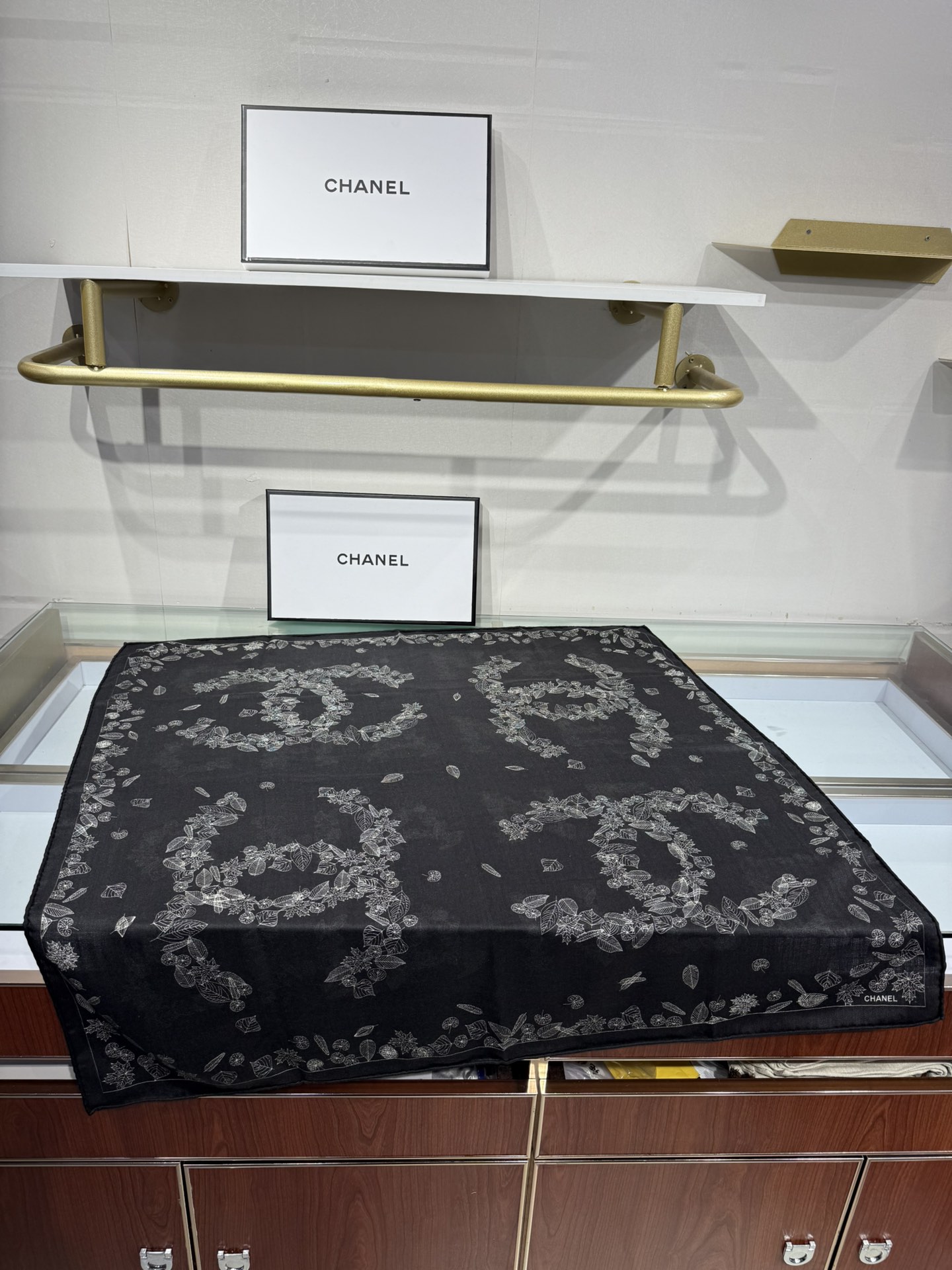 💟2025年秋冬新款💖💖💃🏻💃🏻小香家 丝羊绒方巾‼️抢‼️VIP推荐 ‼️👍下手一定要快【高端 大爱 