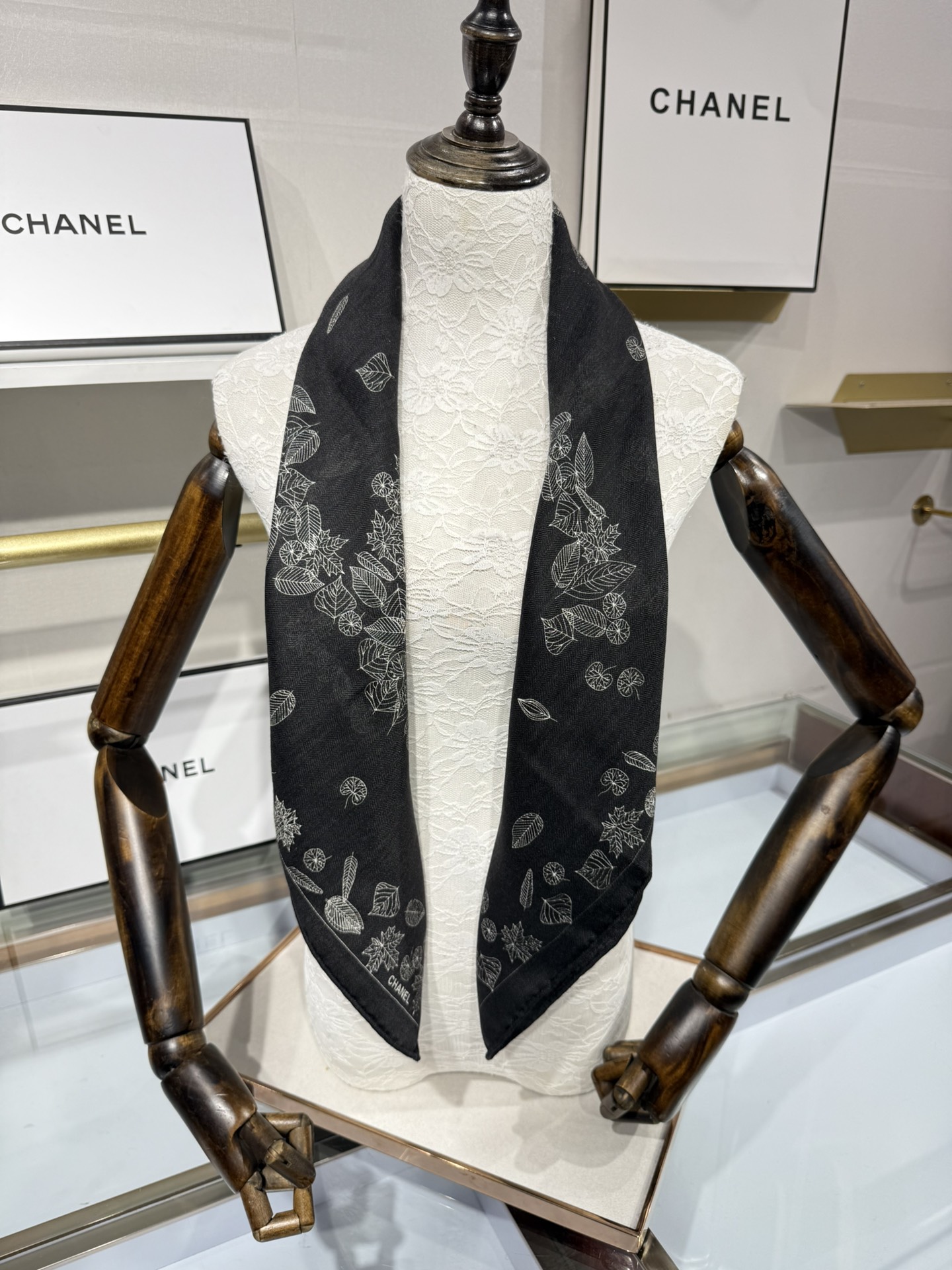 💟2025年秋冬新款💖💖💃🏻💃🏻小香家 丝羊绒方巾‼️抢‼️VIP推荐 ‼️👍下手一定要快【高端 大爱 