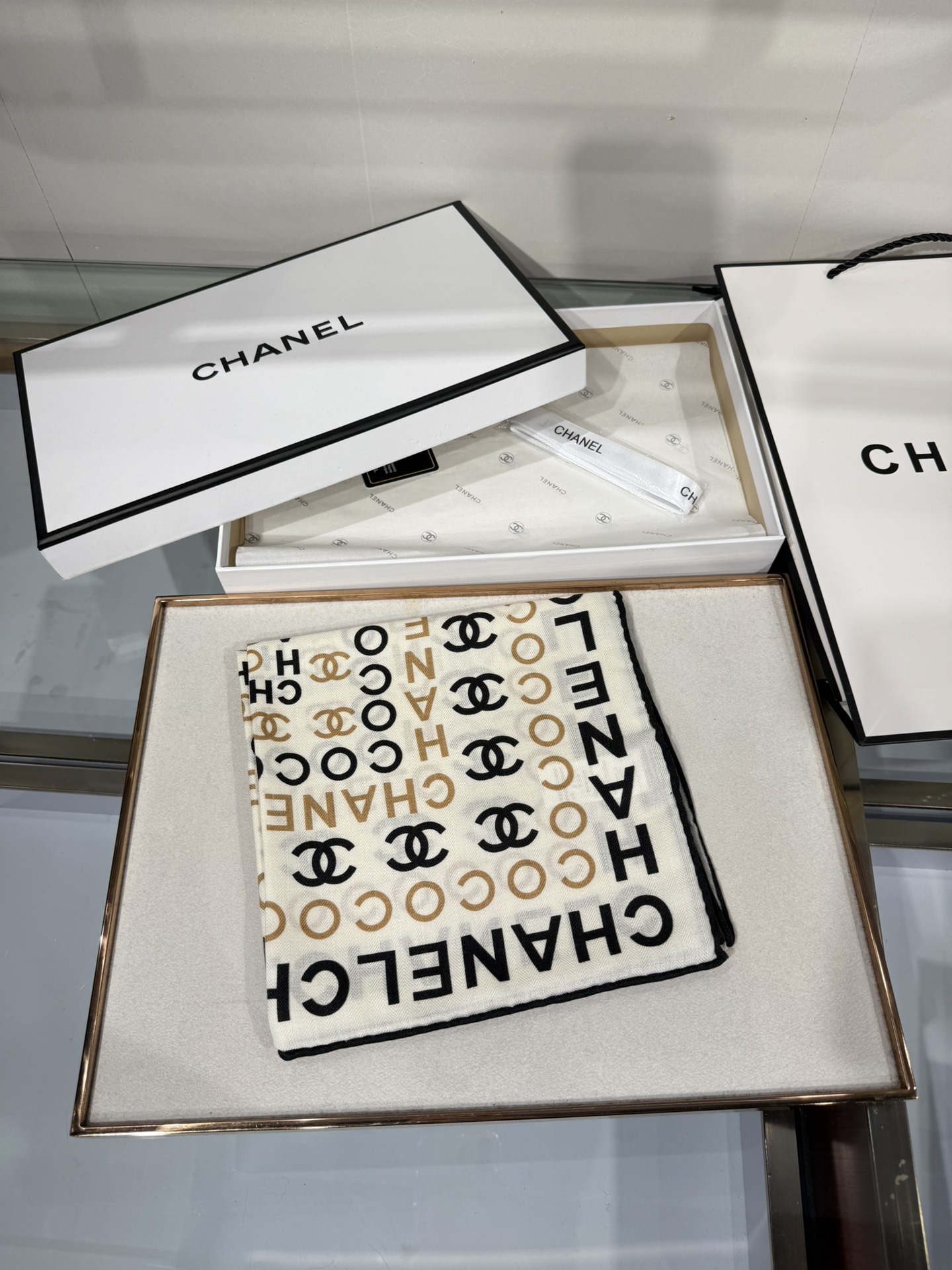 💟2025年秋冬新款💖💖💃🏻💃🏻小香家 丝羊绒方巾‼️抢‼️VIP推荐 ‼️👍下手一定要快【高端 大爱 