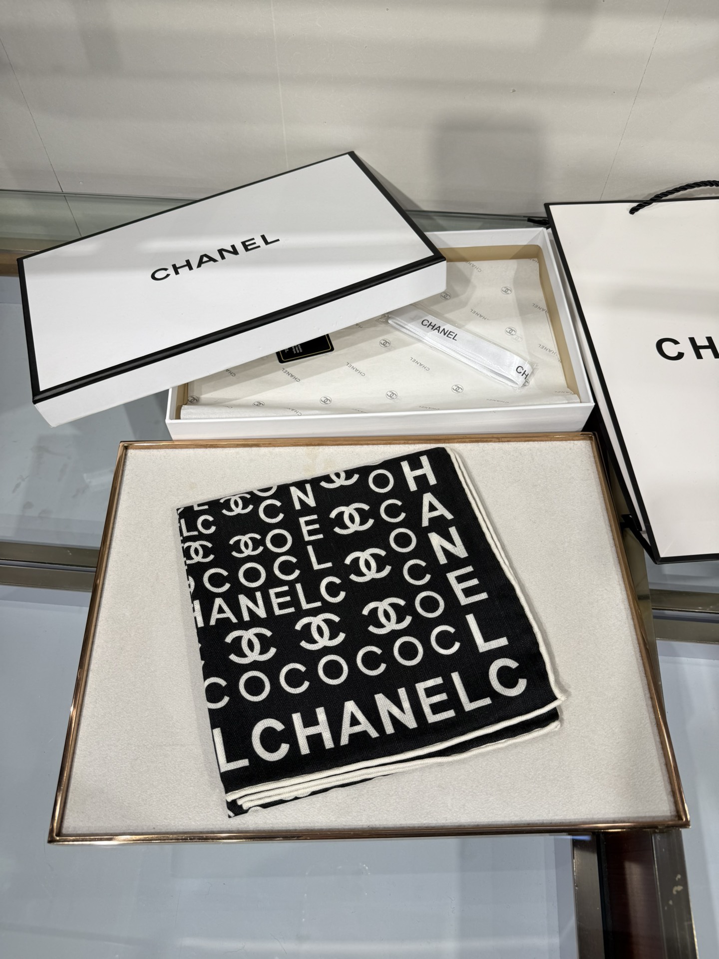 💟2025年秋冬新款💖💖💃🏻💃🏻小香家 丝羊绒方巾‼️抢‼️VIP推荐 ‼️👍下手一定要快【高端 大爱 