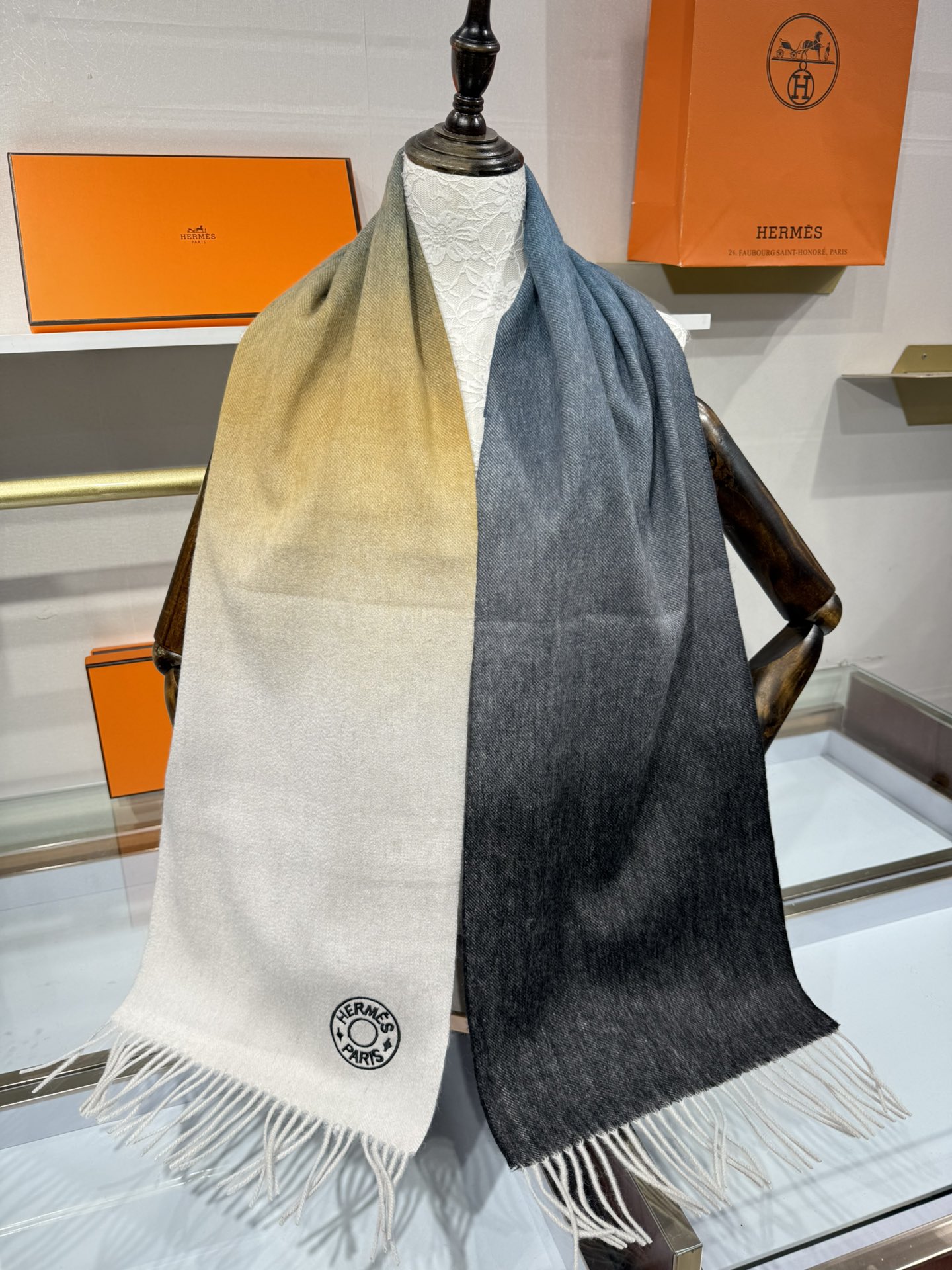 💟爱玛仕𝐒𝐢𝐳𝐞: 170x35 最推荐入门必选款 打造软糯舒适手感！质感更柔润，大克重有坠感，刺绣Lo