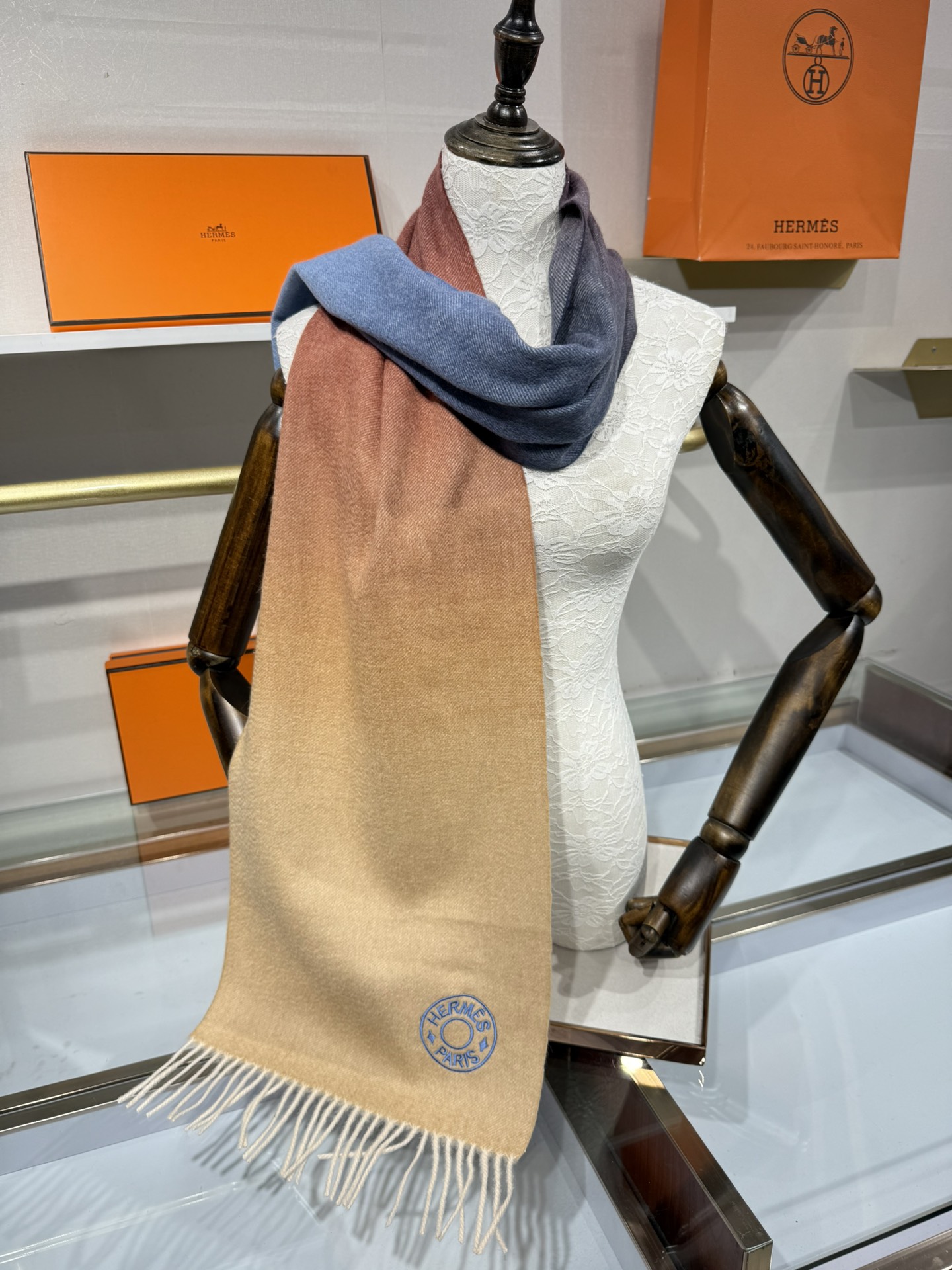 💟爱玛仕𝐒𝐢𝐳𝐞: 170x35 最推荐入门必选款 打造软糯舒适手感！质感更柔润，大克重有坠感，刺绣Lo