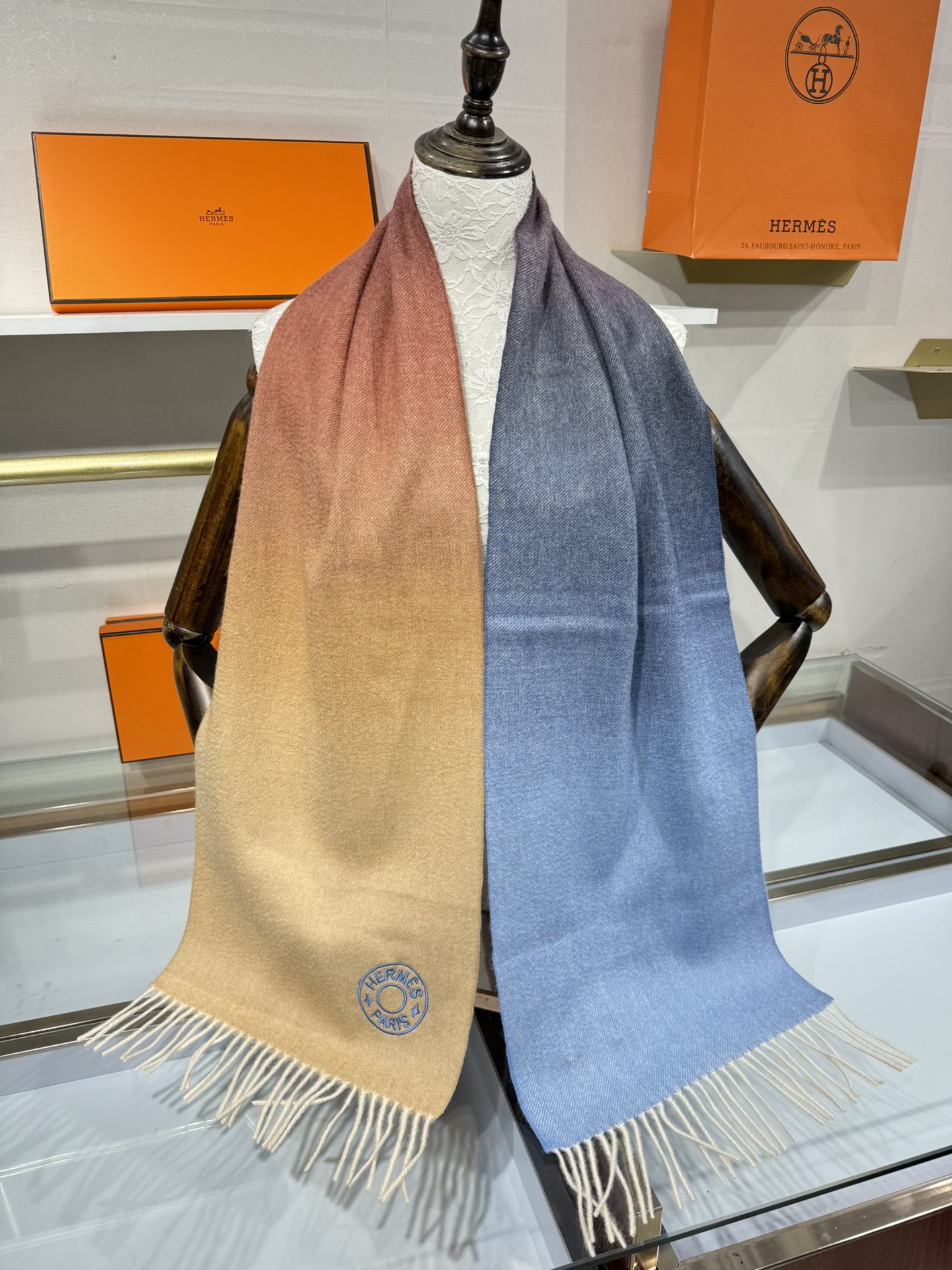 💟爱玛仕𝐒𝐢𝐳𝐞: 170x35 最推荐入门必选款 打造软糯舒适手感！质感更柔润，大克重有坠感，刺绣Lo