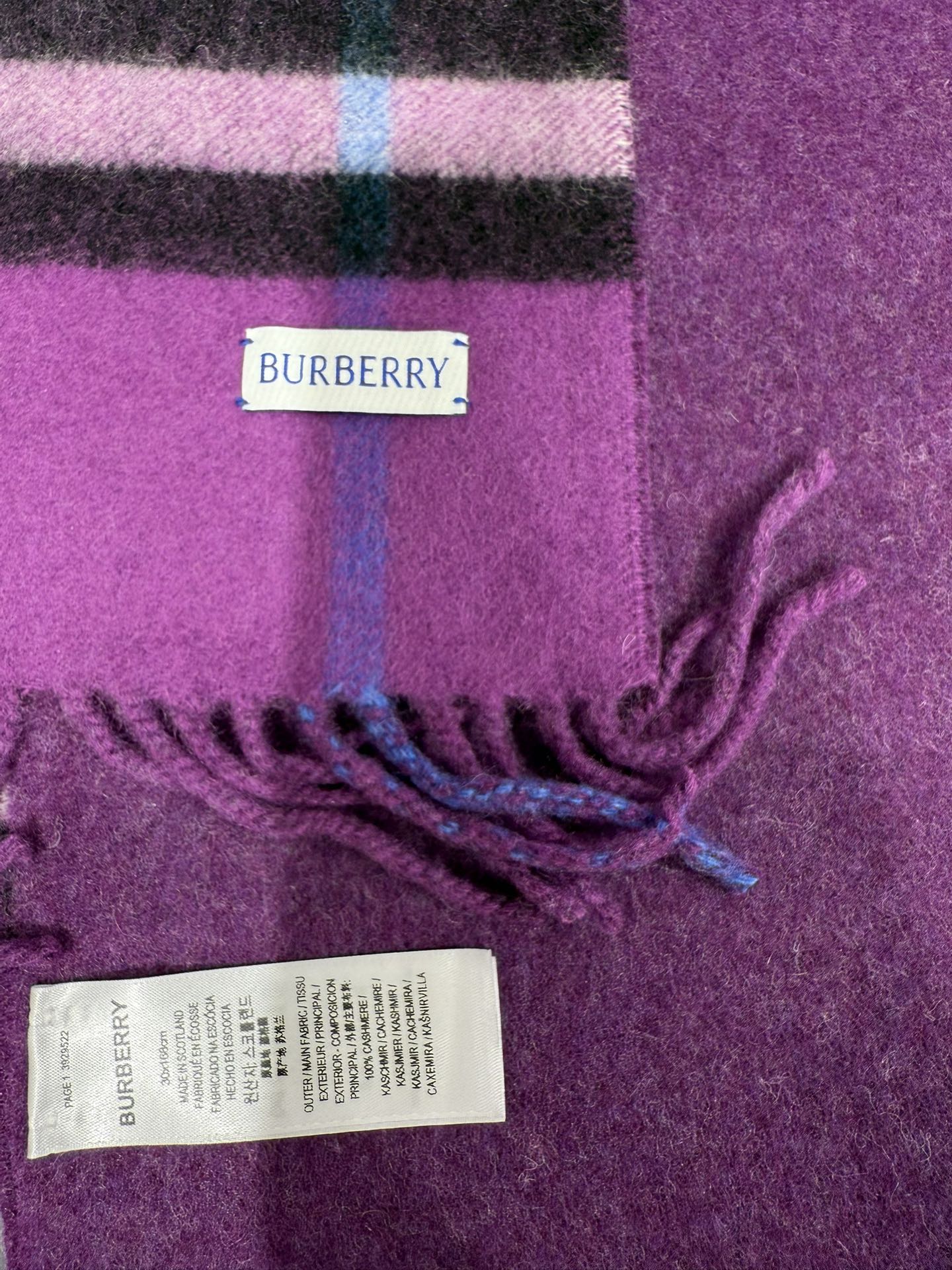 💟Burberry · 巴宝莉围巾❗️好看的要疯掉了，太有型太有魅力了❗️❗️非常斯文时尚的秋冬单品！真