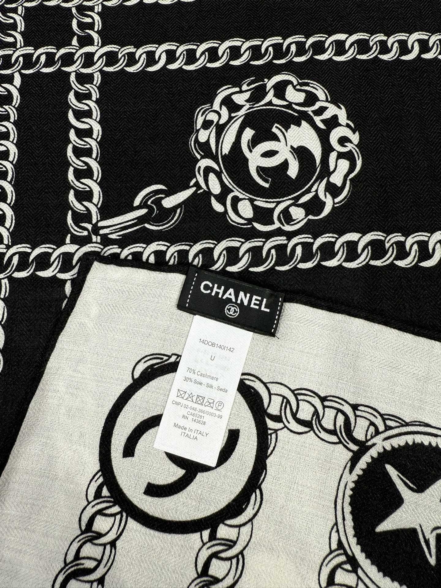 💟2025年秋冬新款💖💖💃🏻💃🏻小香家 丝羊绒方巾‼️抢‼️VIP推荐 ‼️👍下手一定要快【高端 大爱