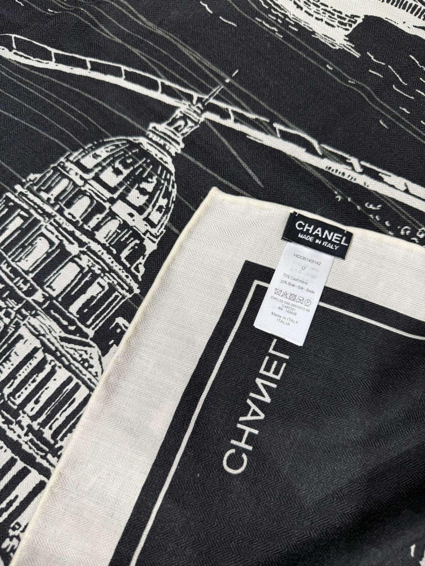 💟2025年秋冬新款💖💖💃🏻💃🏻小香家 丝羊绒方巾‼️抢‼️VIP推荐 ‼️👍下手一定要快【高端 大爱