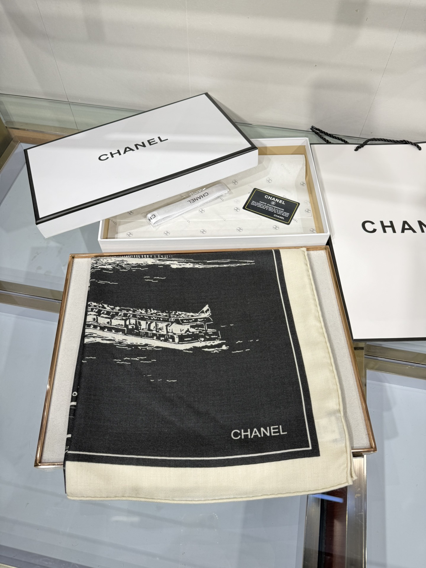 💟2025年秋冬新款💖💖💃🏻💃🏻小香家 丝羊绒方巾‼️抢‼️VIP推荐 ‼️👍下手一定要快【高端 大爱