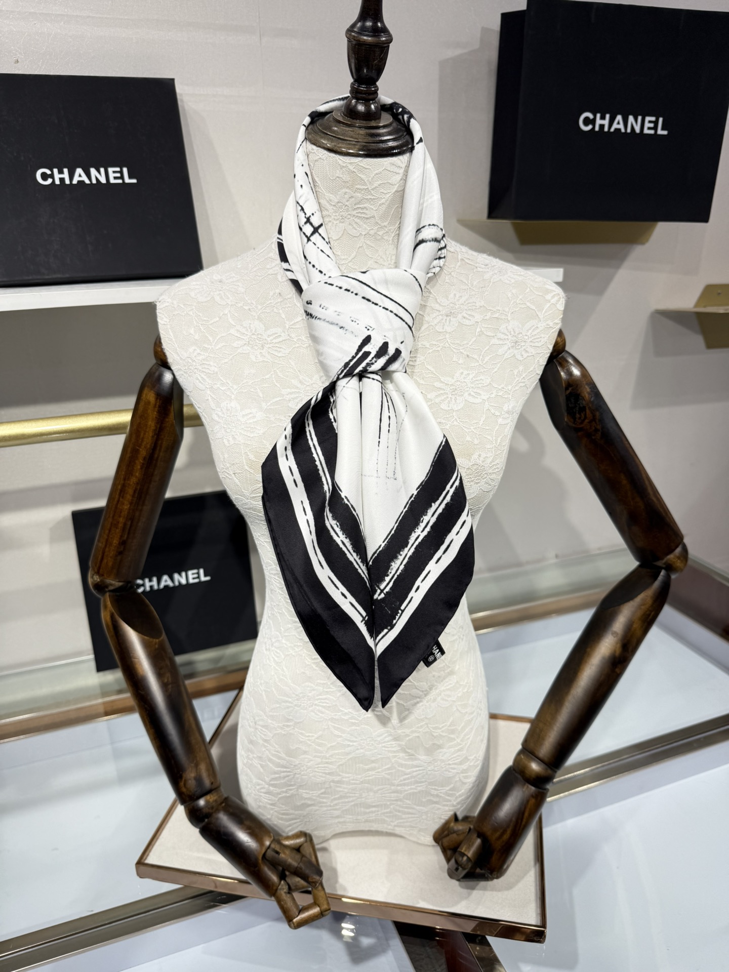 💟2025年新款90方巾真丝双面上新💦💞18姆米真丝【90真丝斜纹双面双色佩戴】手工卷边斜纹真丝方巾（每