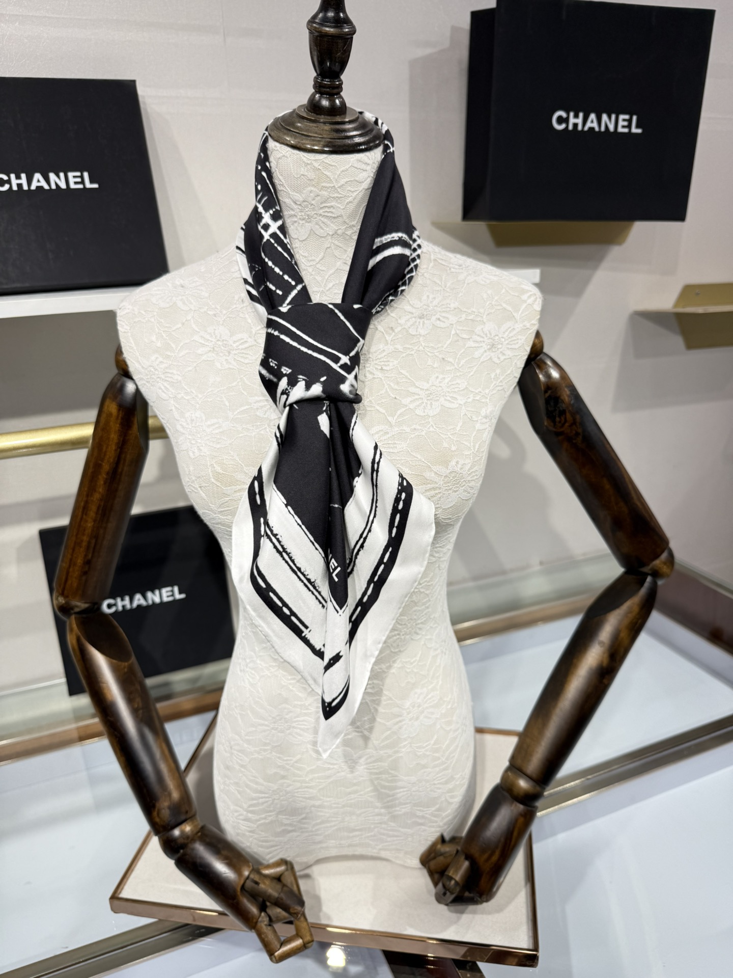 💟2025年新款90方巾真丝双面上新💦💞18姆米真丝【90真丝斜纹双面双色佩戴】手工卷边斜纹真丝方巾（每