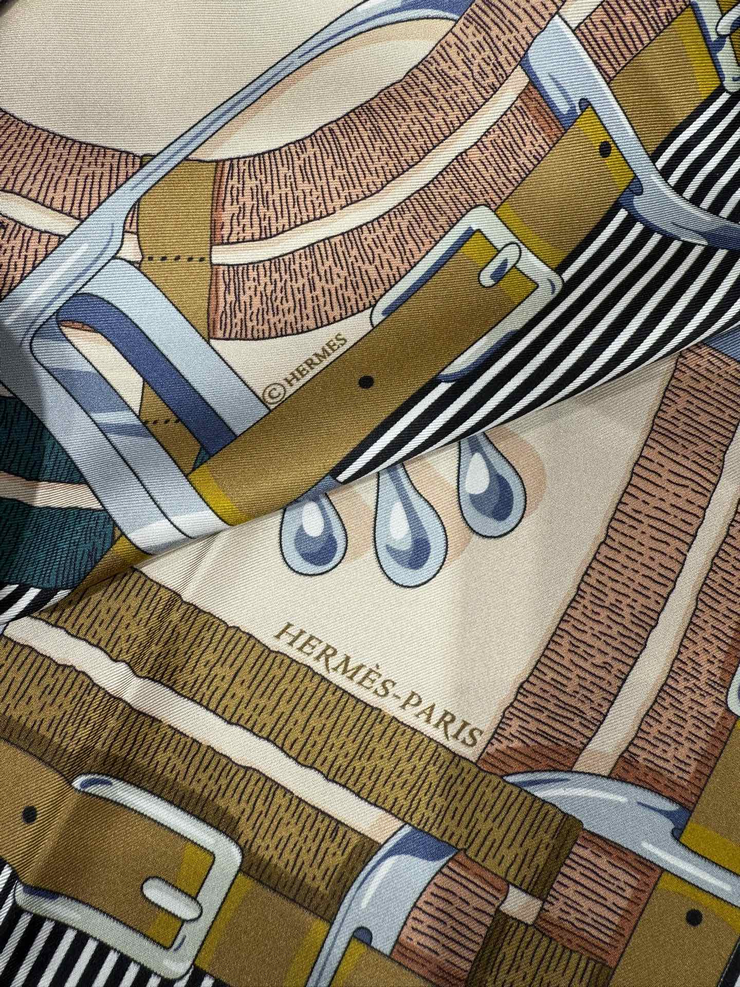 💟“马嚼锁环衬衫”90双面真丝方巾～Hermes 创作渊源亨利•奥里尼（Henri d'Origny）设