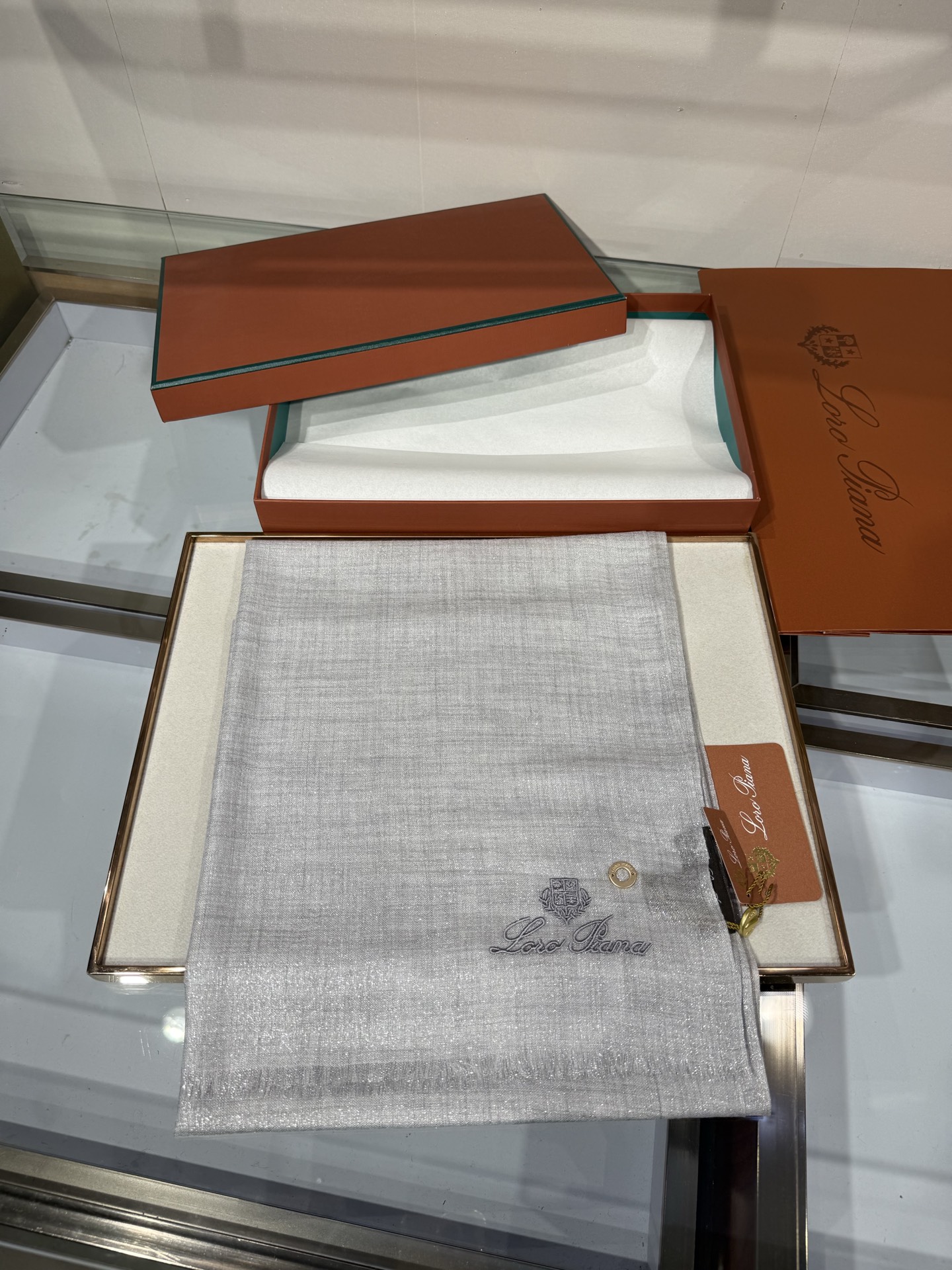 💟Loro Piana LP 最新独家供应十年二十年都不过时！也只有LP羊绒围巾能把这么看似简单外观的围