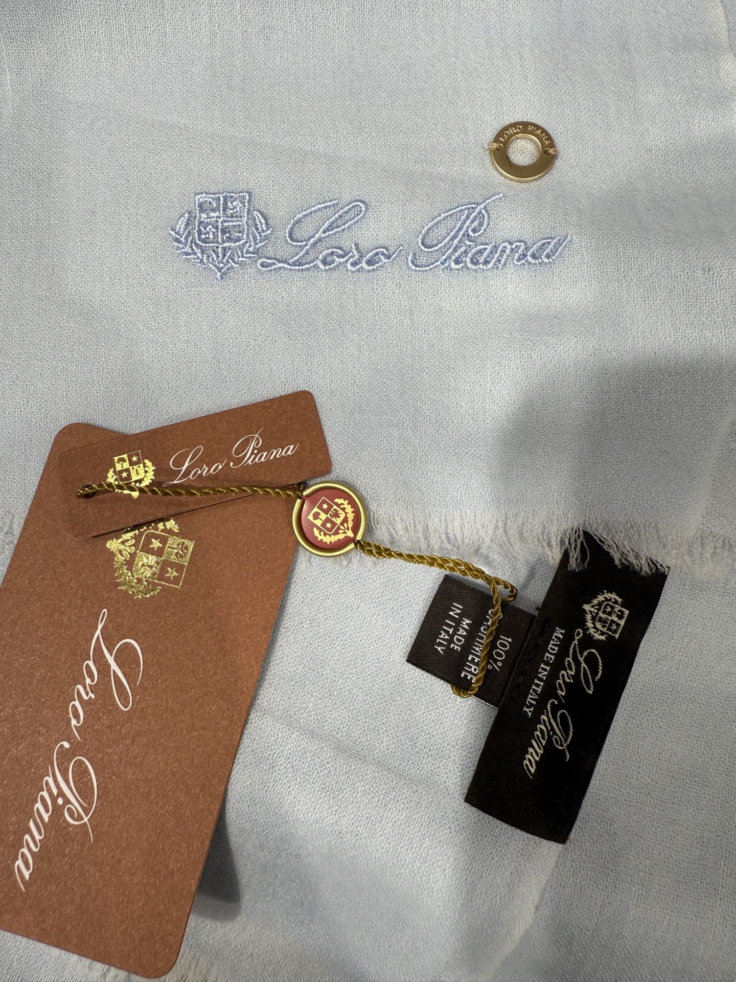 💟Loro Piana LP 最新独家供应十年二十年都不过时！也只有LP羊绒围巾能把这么看似简单外观的围