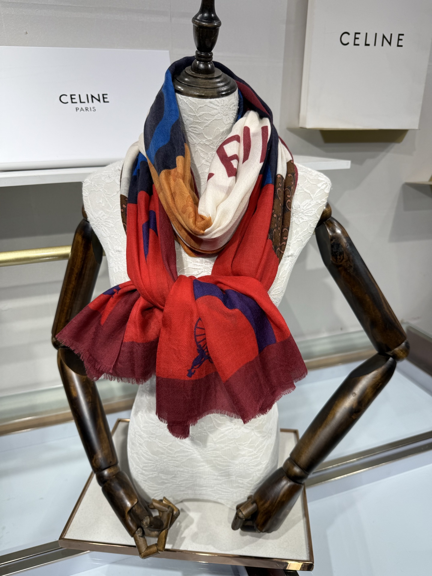 26年秋冬上新💖💖💃🏻💃🏻瑟/琳【CL挂坠饰品长巾】羊绒长巾‼️抢‼️VIP推荐 ‼️👍下手一定要快【高端 大爱 ‼️顶