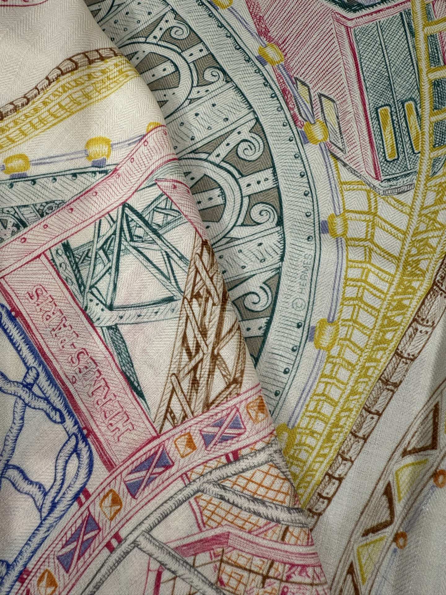 💟26年秋冬上新💞【双面同色丝绒方巾】手工卷边山羊绒和真丝混纺披肩(70%山羊绒,30%桑蚕丝) 这款披肩采用经典山羊绒 💟26年秋冬上新💞【双面同色丝绒方巾】手工卷边山羊绒和真丝混纺披肩(70%山羊绒,30%桑蚕丝) 这款披肩采用经典山羊绒